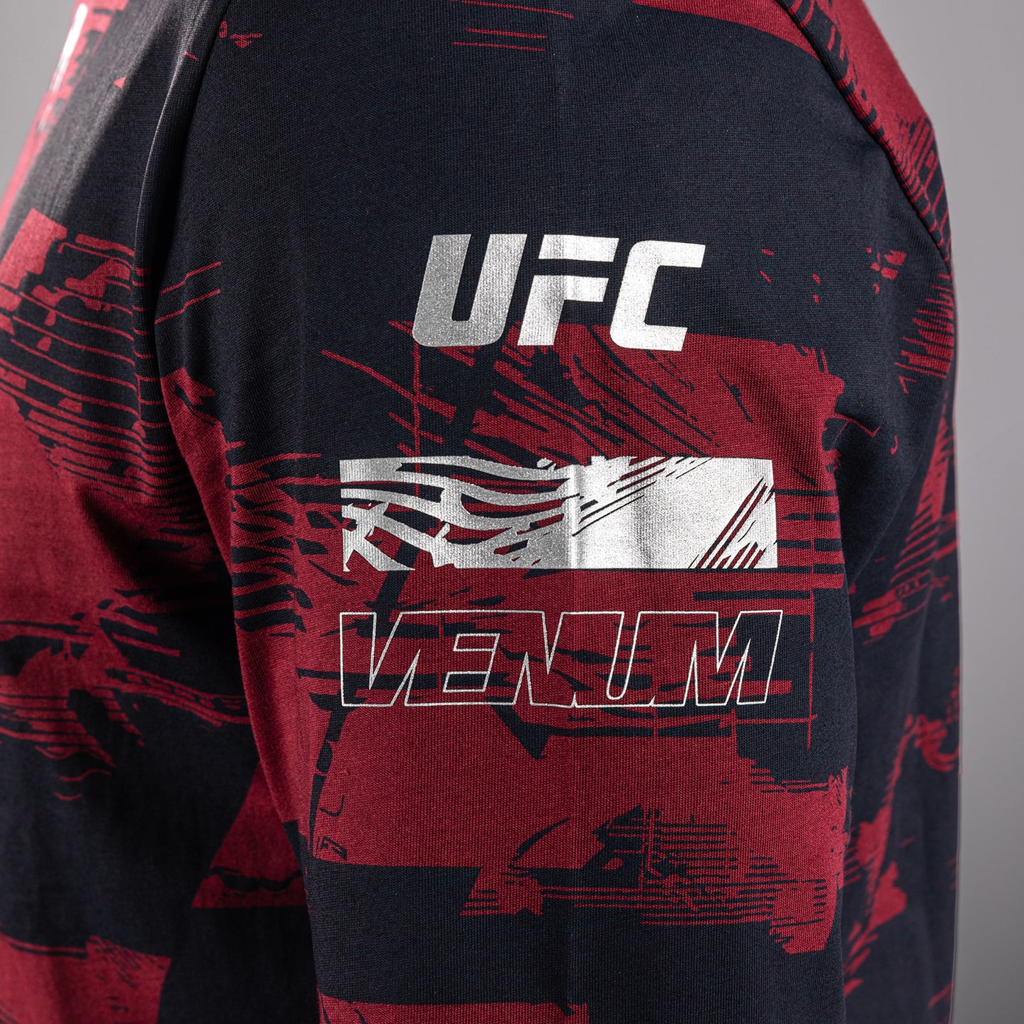 UFC Zenith by Venum Authentic Fight Week Langarm T-Shirt Herren - Marineblau/Burgunderrot/Silber