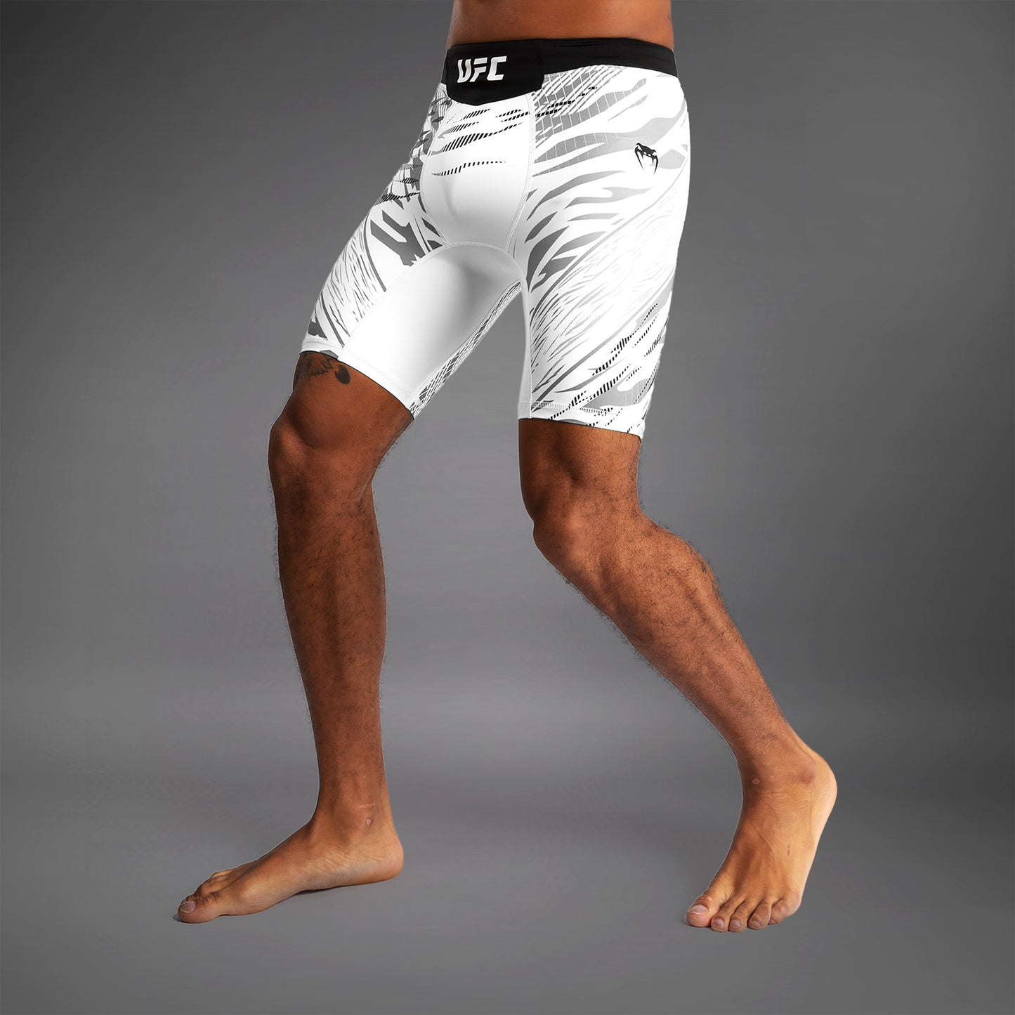 UFC Fusion by Venum Authentic Fight Night Herren Vale Tudo Short - Weiß