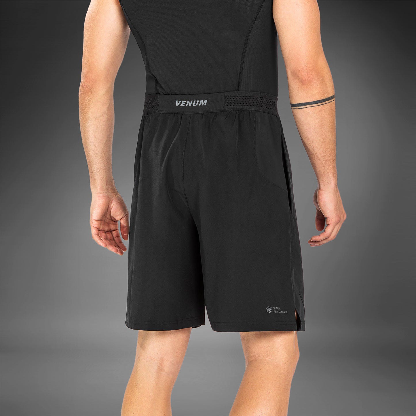 Venum G-Fit Air Trainingsshorts – Schwarz