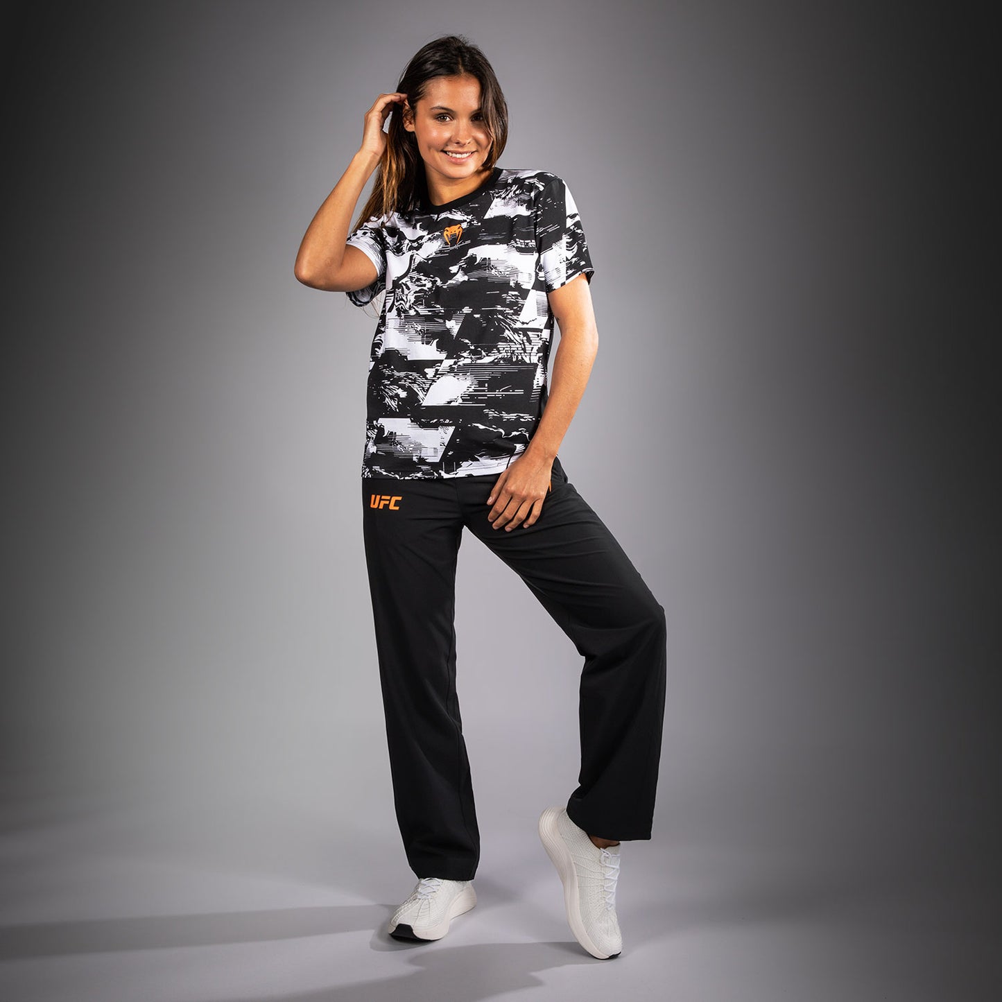 UFC Zenith by Venum Authentic Fight Week Kurzarm T-Shirt Damen - Weiß