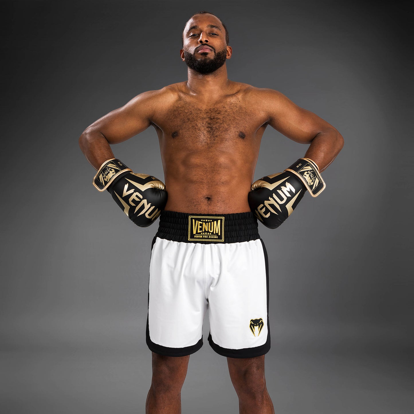 Venum Classic Boxing Shorts - Weiß/Schwarz