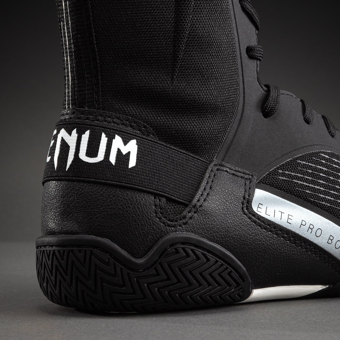 Venum Elite Neo Boxschuhe – Schwarz/Weiß
