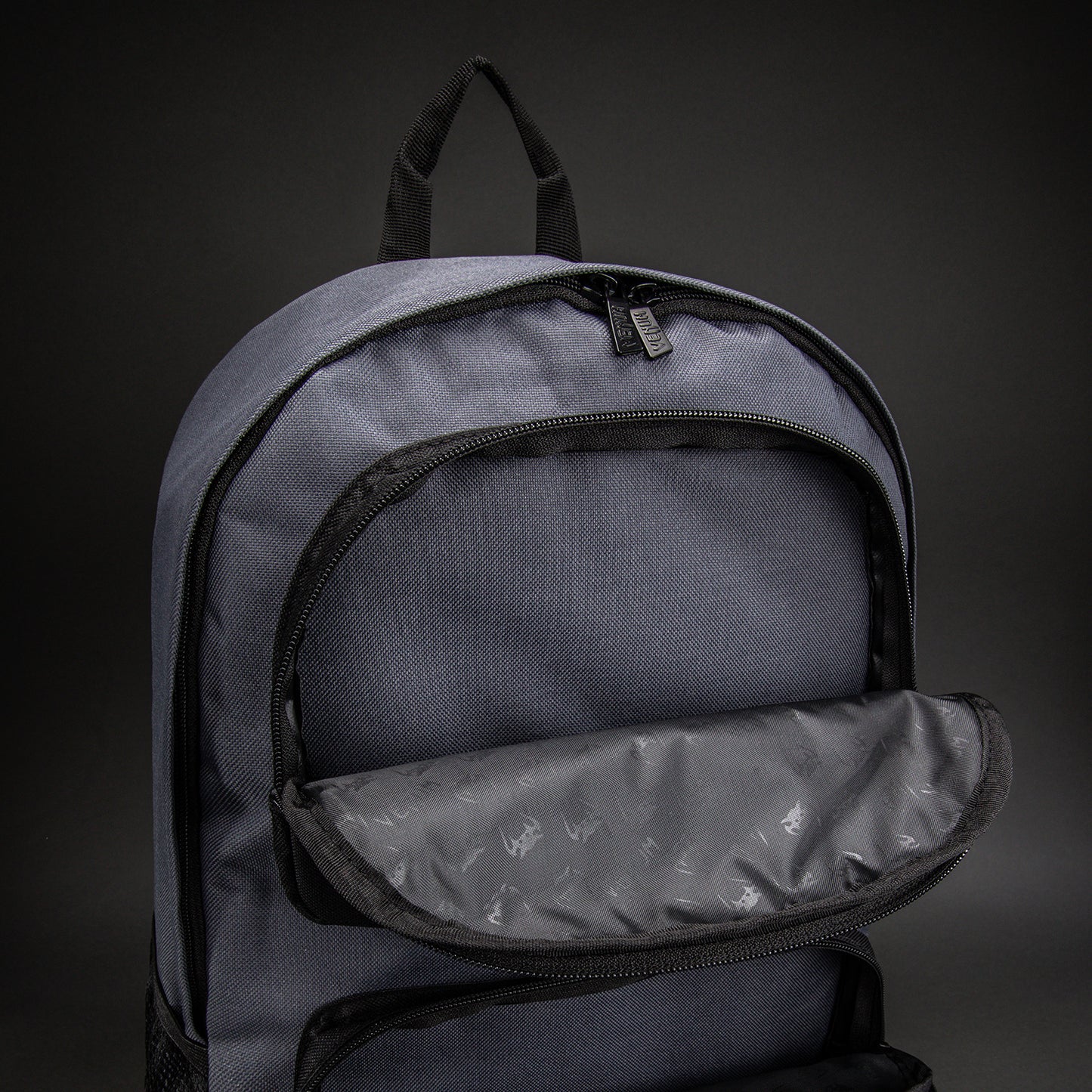 Venum Essential Rucksack (24 L) - Grau/Schwarz