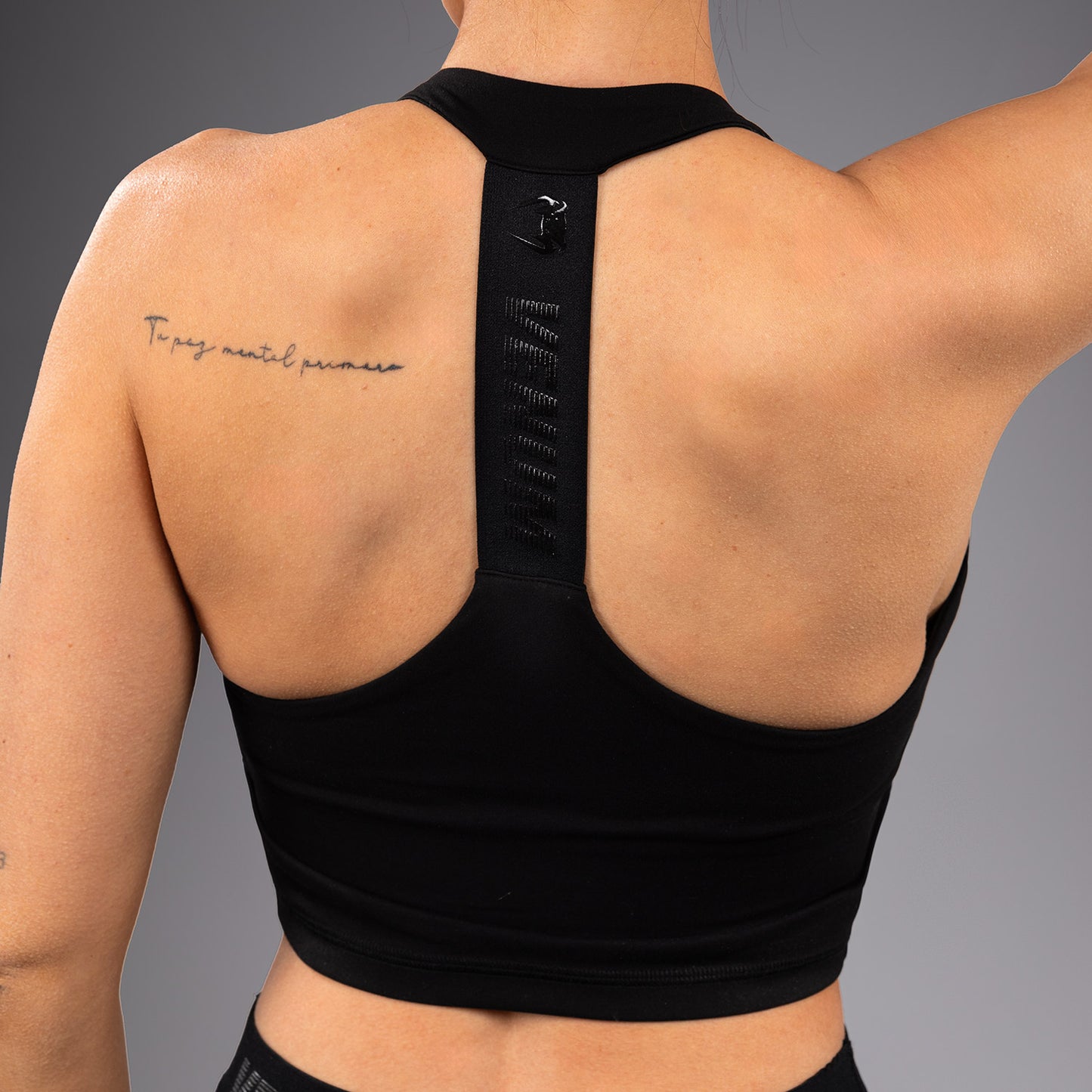 Venum Elevate Langer Sport-BH für Frauen - Schwarz