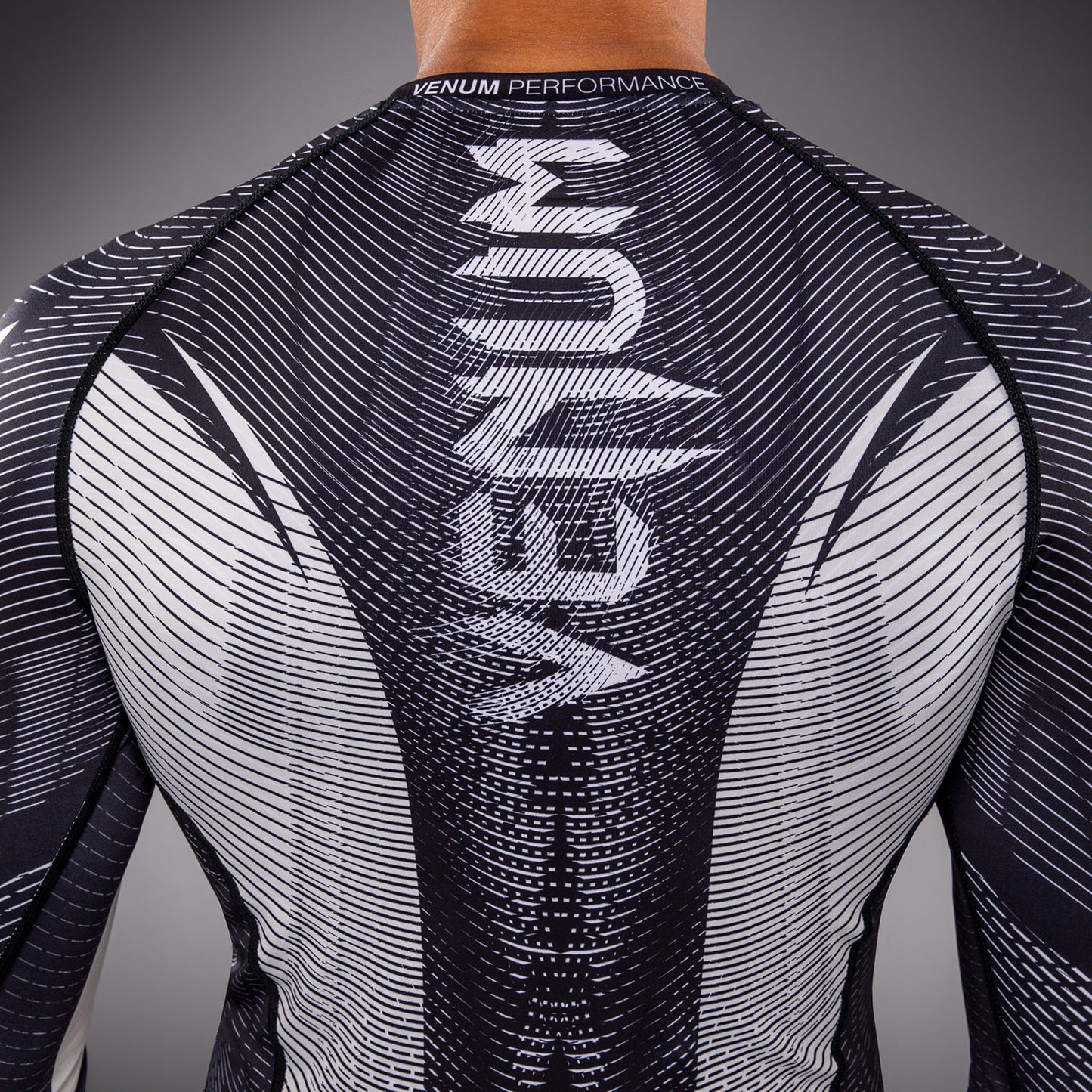 Venum Galactic 3.0 Langarm Rashguard - Cremeweiß/Schwarz