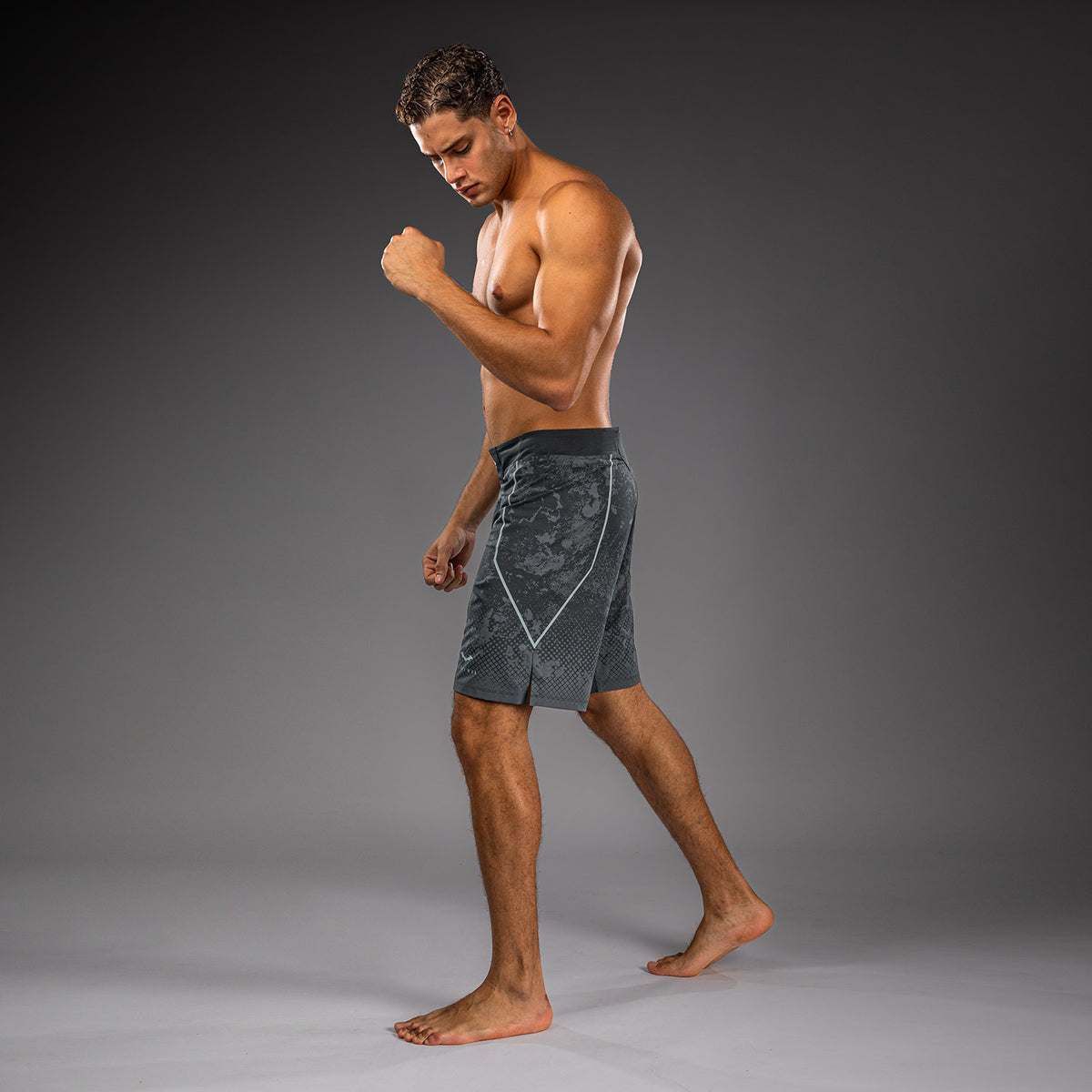 Venum x Batman Fightshorts - Grau