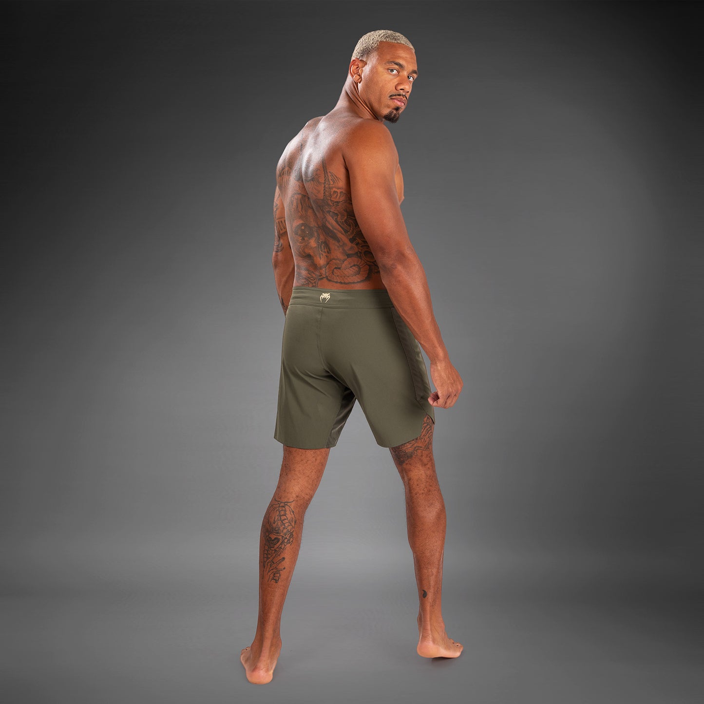 Venum Contender Fight Shorts für Männer - Khaki