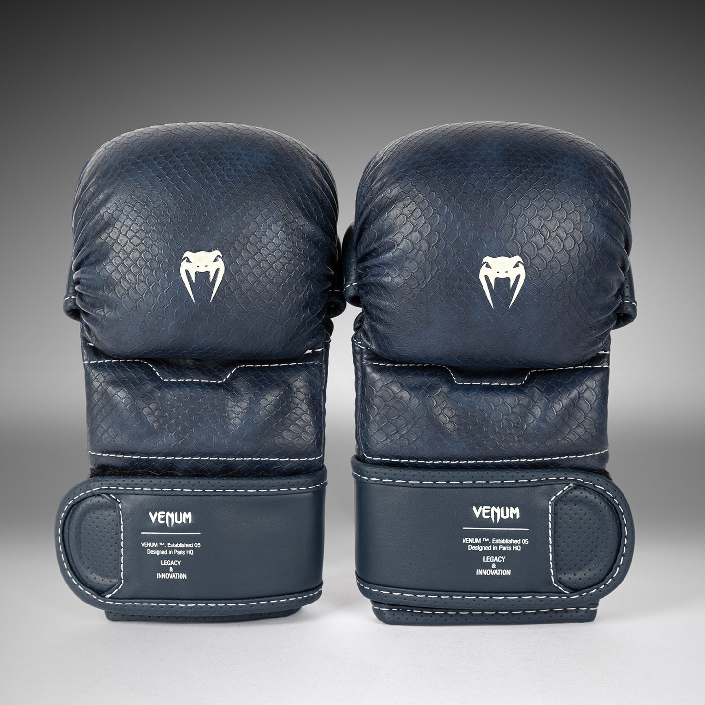Venum Impact Evo Scales MMA Sparring Handschuhe – Mitternachtsblau