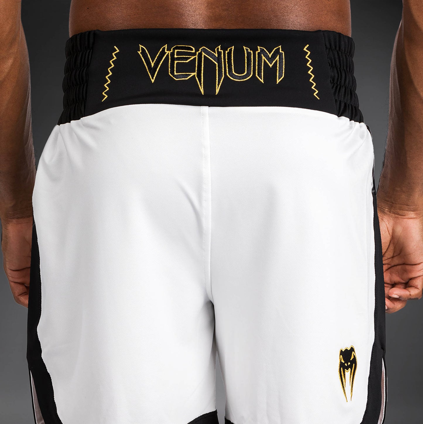 Venum Classic Boxing Shorts - Weiß/Schwarz