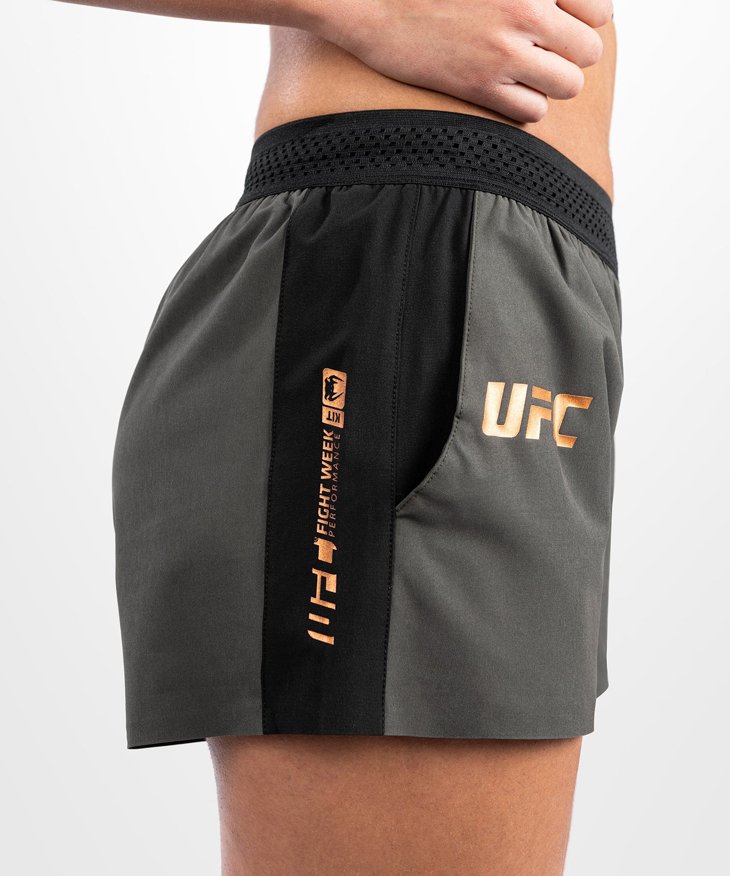 UFC Adrenaline by Venum Fight Week Performance-Short für Frauen - Khaki