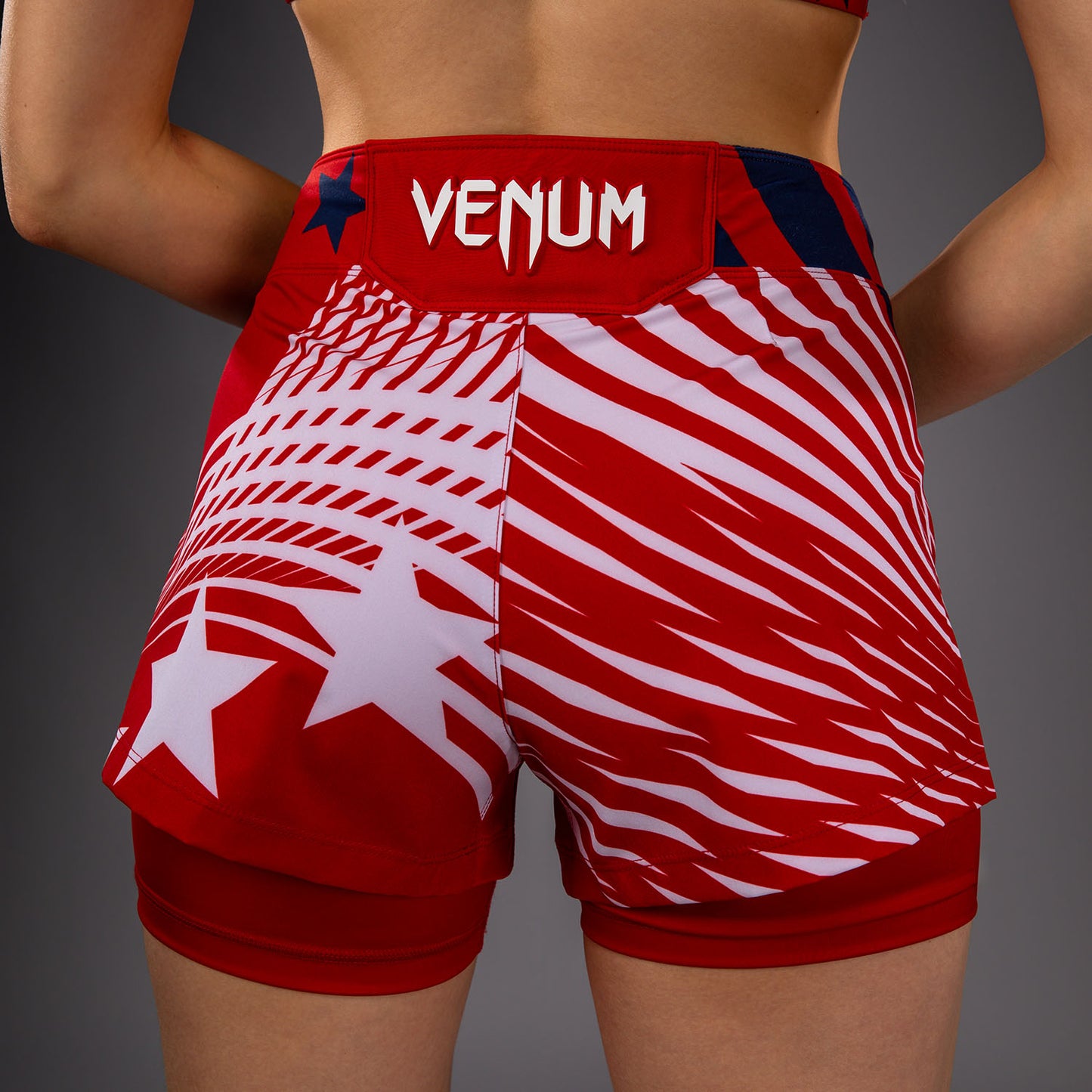 Official UFC Freedom 250 by Venum Authentic Fight Night Fight Shorts für Damen - Rot