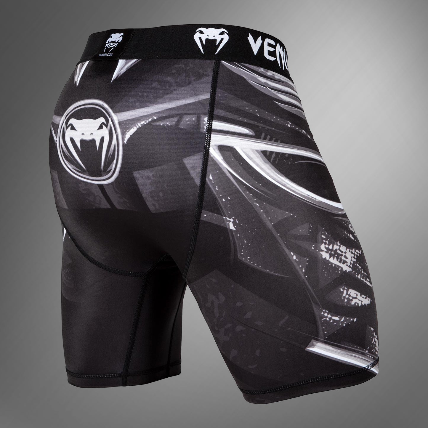 Vale Tudo Shorts Venum Gladiator 3.0 - Schwarz/Weiß