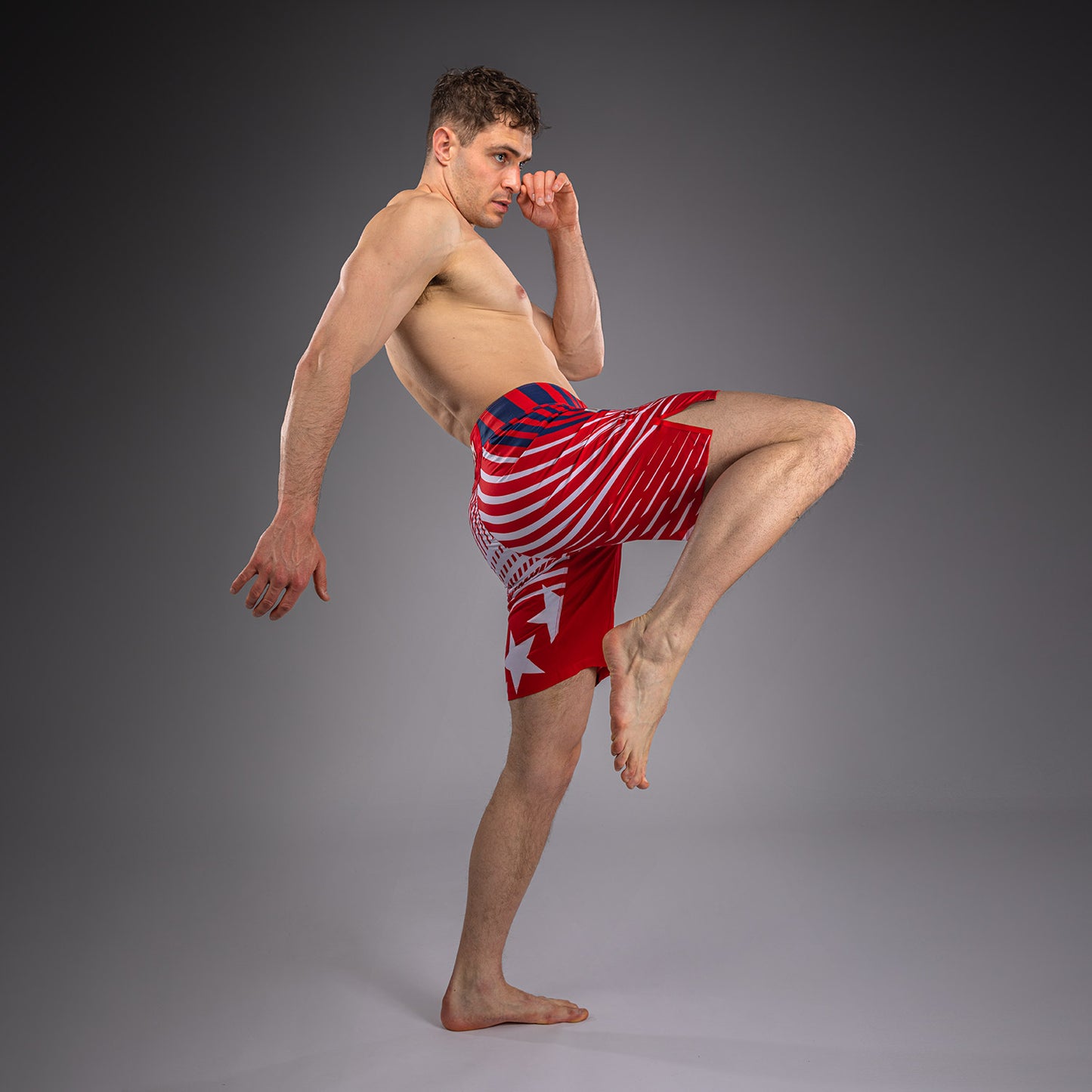 Official UFC Freedom 250 by Venum Authentic Fight Night Fight Shorts im Long Fit für Herren - Rot