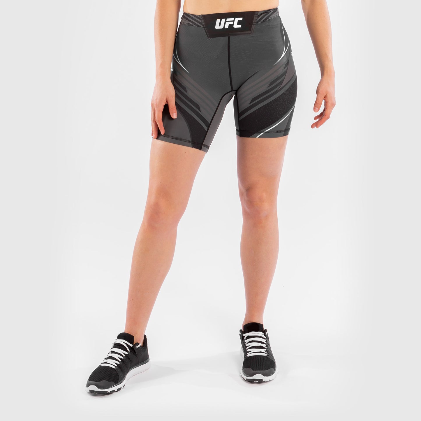 UFC Venum Authentic Fight Night Damen Vale Tudo Shorts - Long Fit - Schwarz