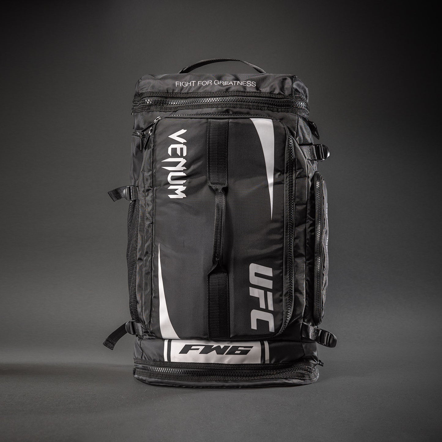 UFC Unity by Venum Authentic Fight Week Ausrüstungstasche – Schwarz/Weiß