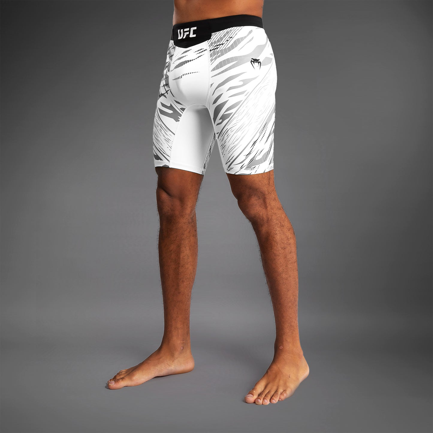 UFC Fusion by Venum Authentic Fight Night Herren Vale Tudo Short - Weiß