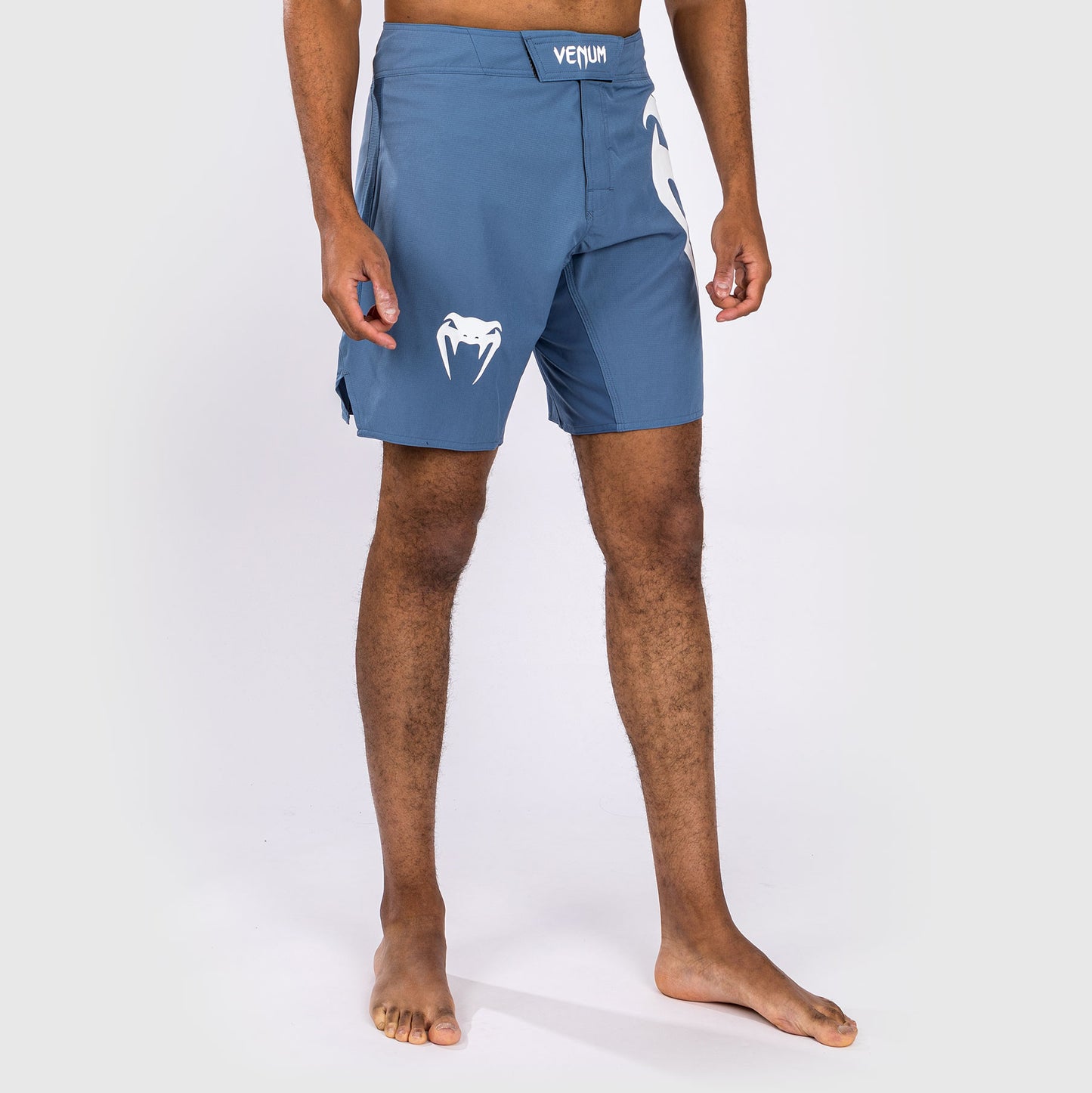 Venum Light 5.0 Fight Shorts - Blau/Weiß