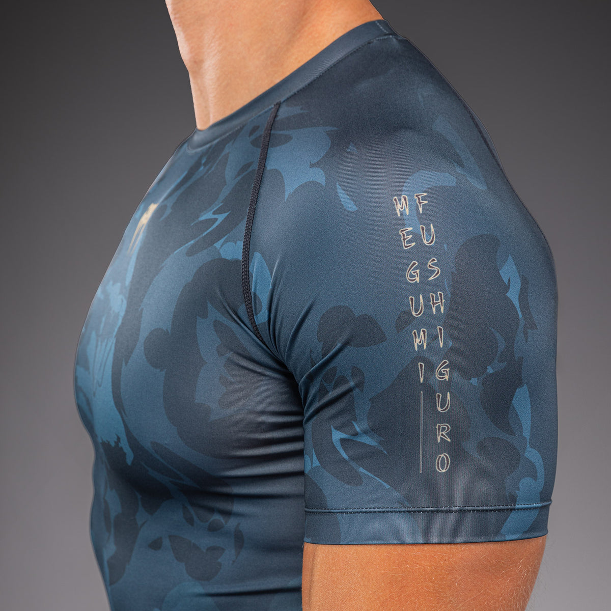 Jujutsu Kaisen x Venum Fushiguro Kurzarm Rashguard – Ozeanblau