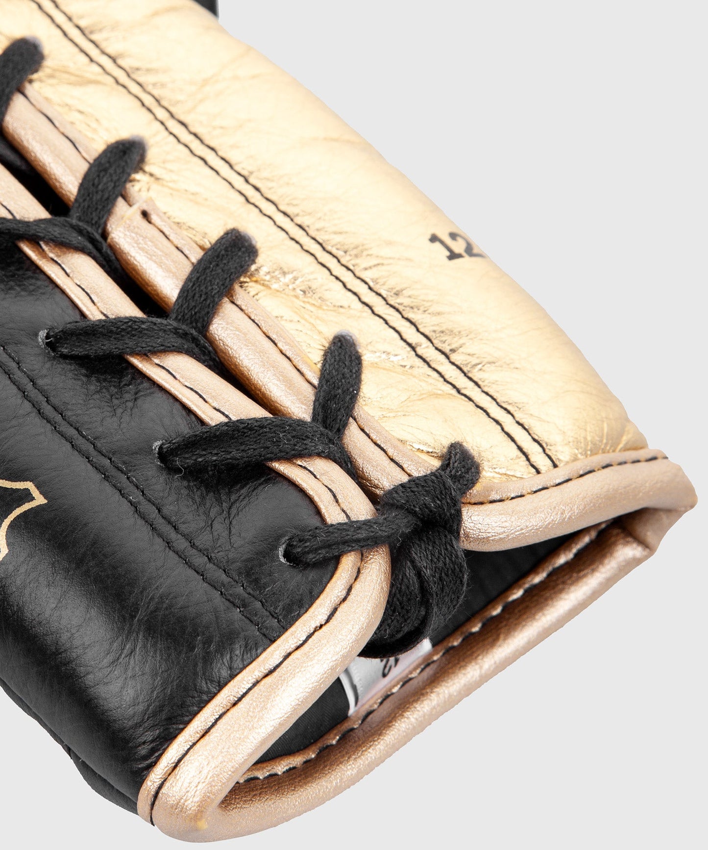 Venum Giant 2.0 professionelle Boxhandschuhe - MIT SCHNÜRUNG - Schwarz/Gold
