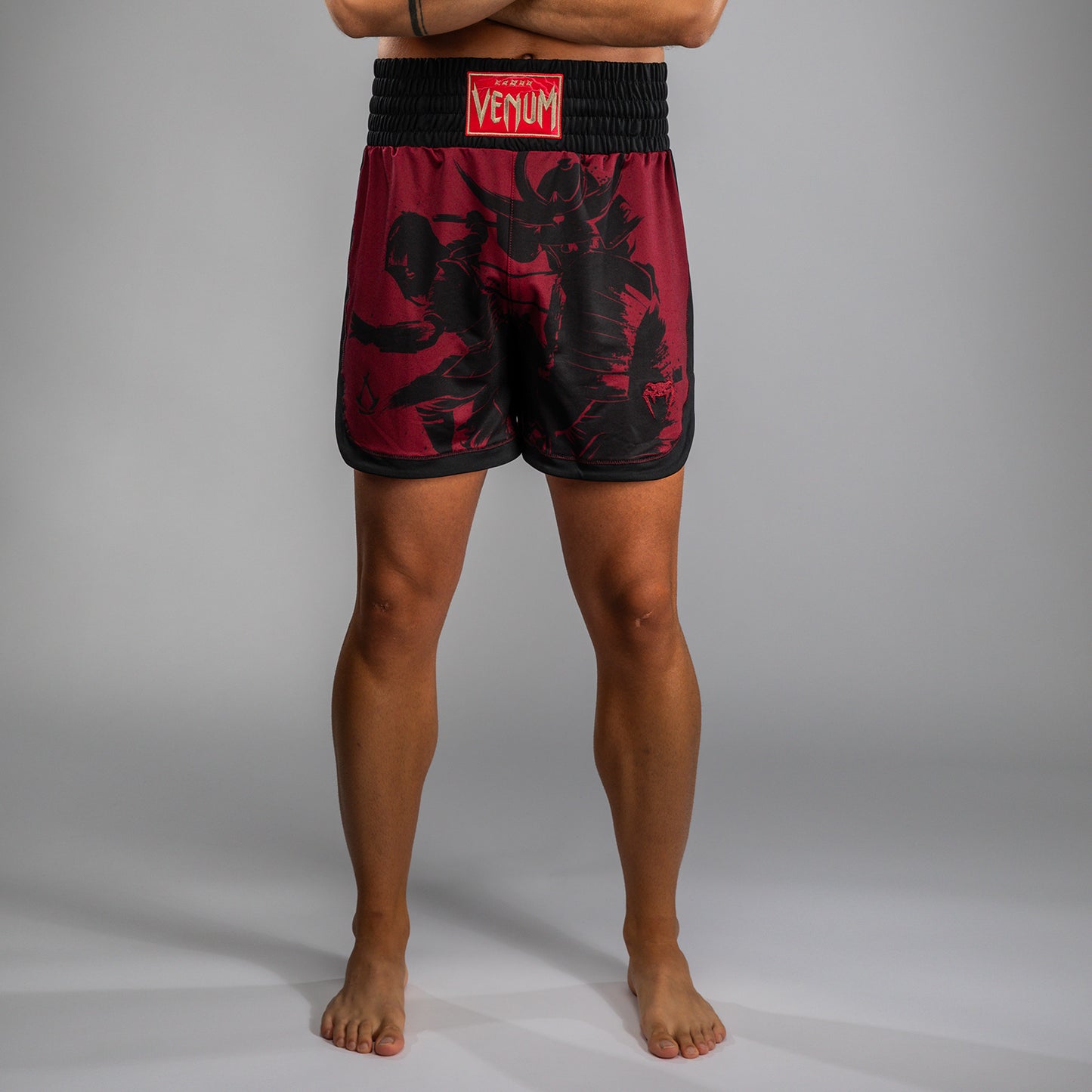 Venum x Assassin’s Creed Shadows Herren Boxershorts - Burgunder/Schwarz