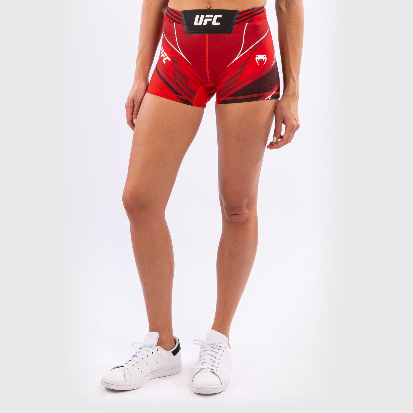 UFC Venum Authentic Fight Night Damen Vale Tudo Shorts - Short Fit - Rot