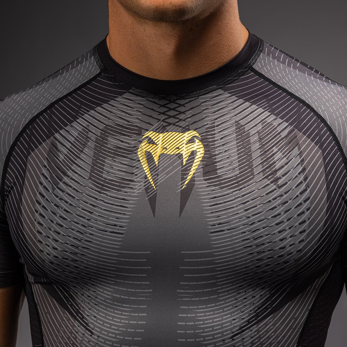 Venum Galactic 3.0 Kurzarm Rashguard - Schwarz/Gold