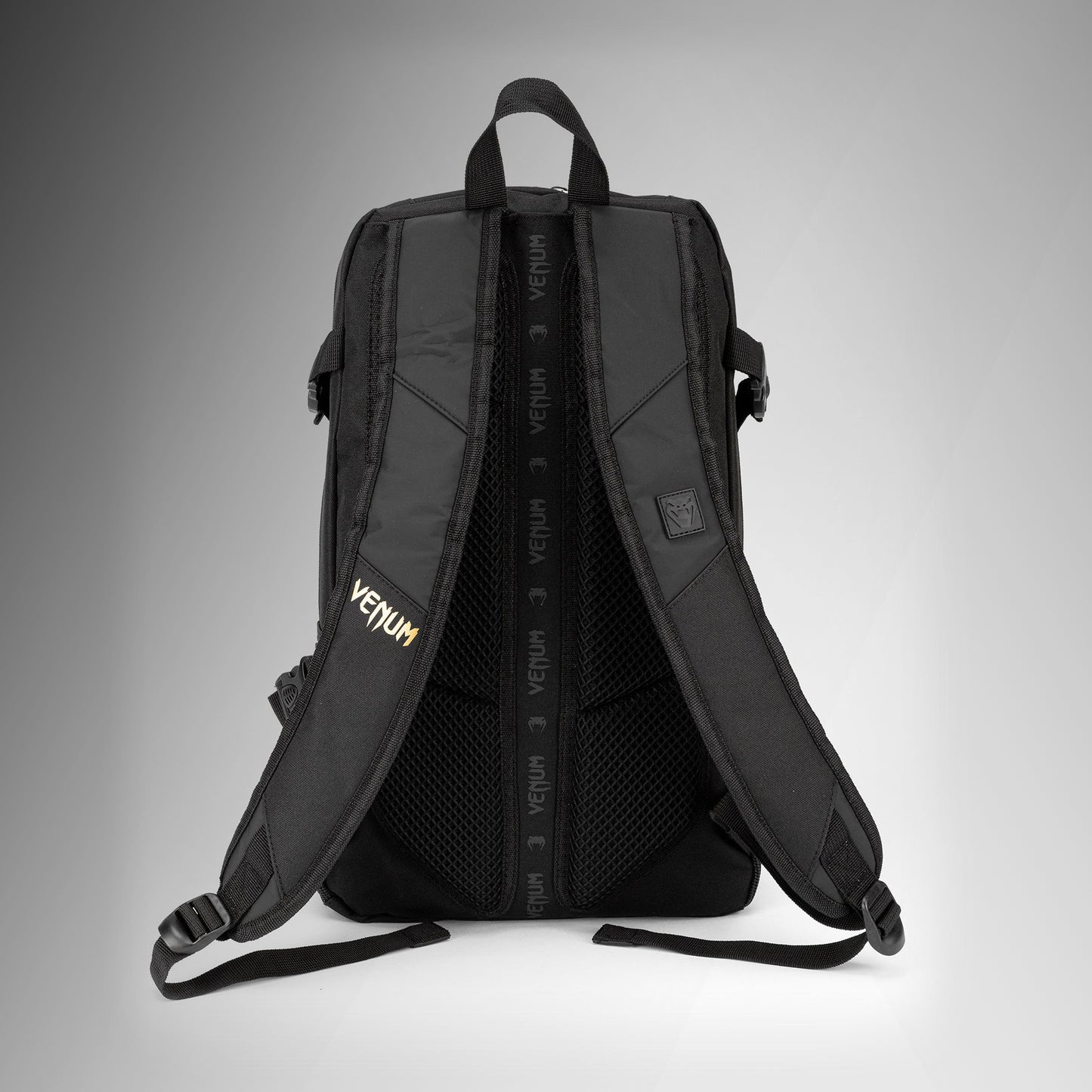 Venum Challenger Pro Evo Rucksack (20-25L) – Schwarz/Gold