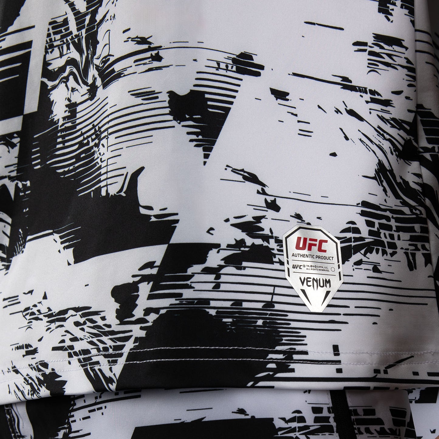 UFC Zenith by Venum Authentic Fight Week Performance Kurzarm T-Shirt Herren - Weiß