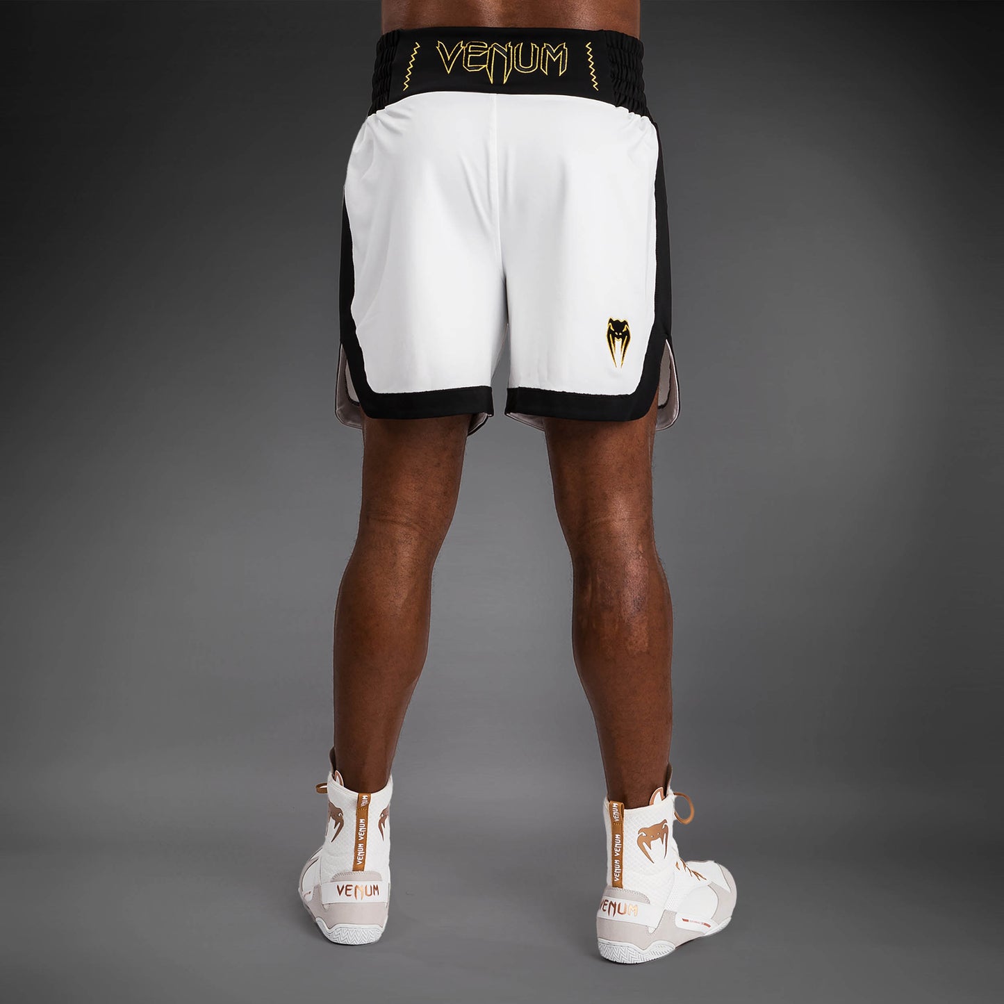 Venum Classic Boxing Shorts - Weiß/Schwarz
