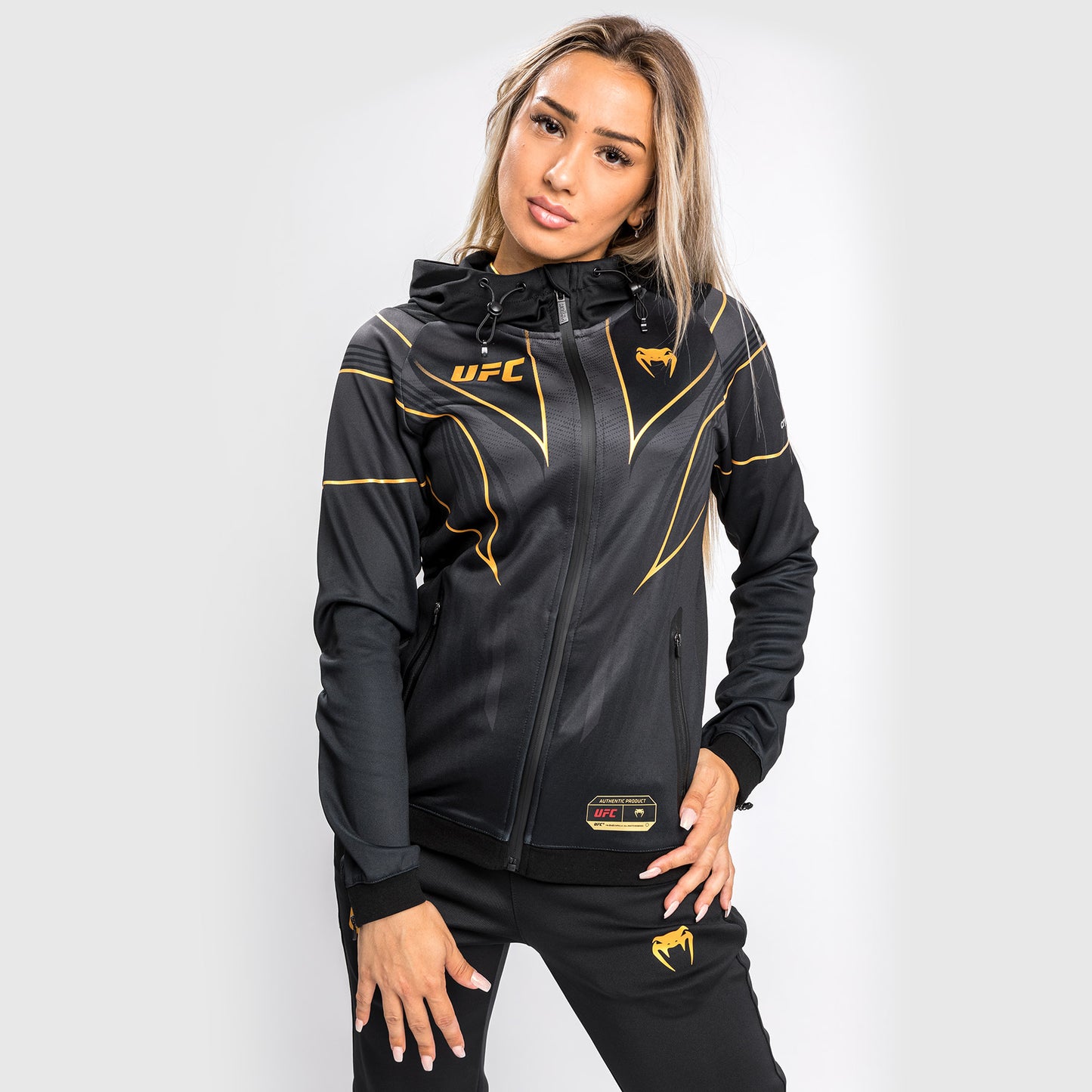 UFC Venum Authentic Fight Night 2.0 Frauen Walkout Hoodie - Champion