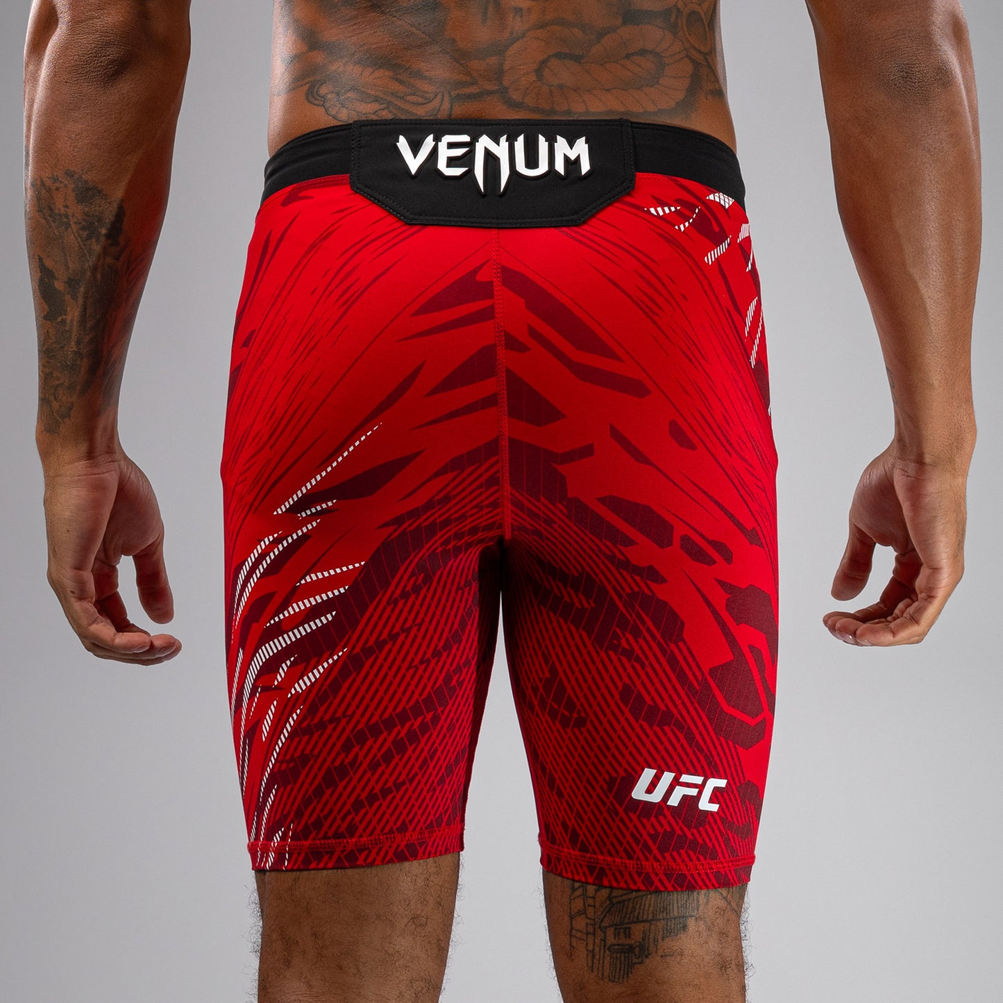 UFC Fusion by Venum Authentic Fight Night Herren Vale Tudo Short - Rot