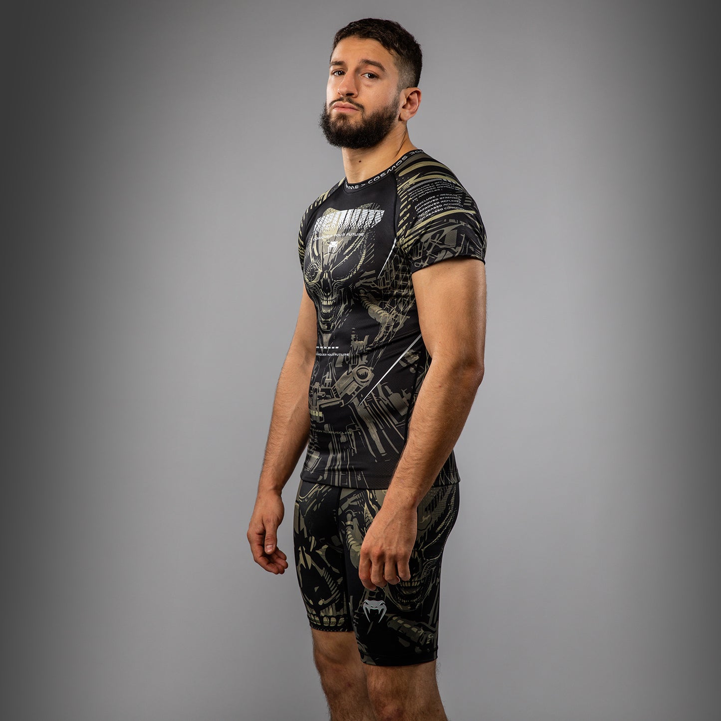 Venum Invader Kurzarm Rashguard - Schwarz/Sand