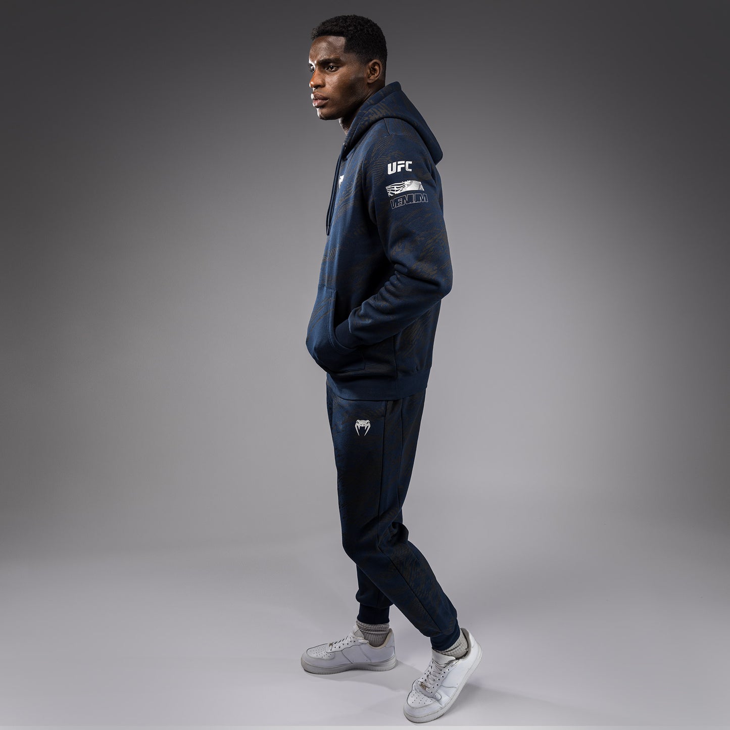UFC Fusion by Venum Fight Week Herren Pullover Hoodie - Ozeanisches Blau