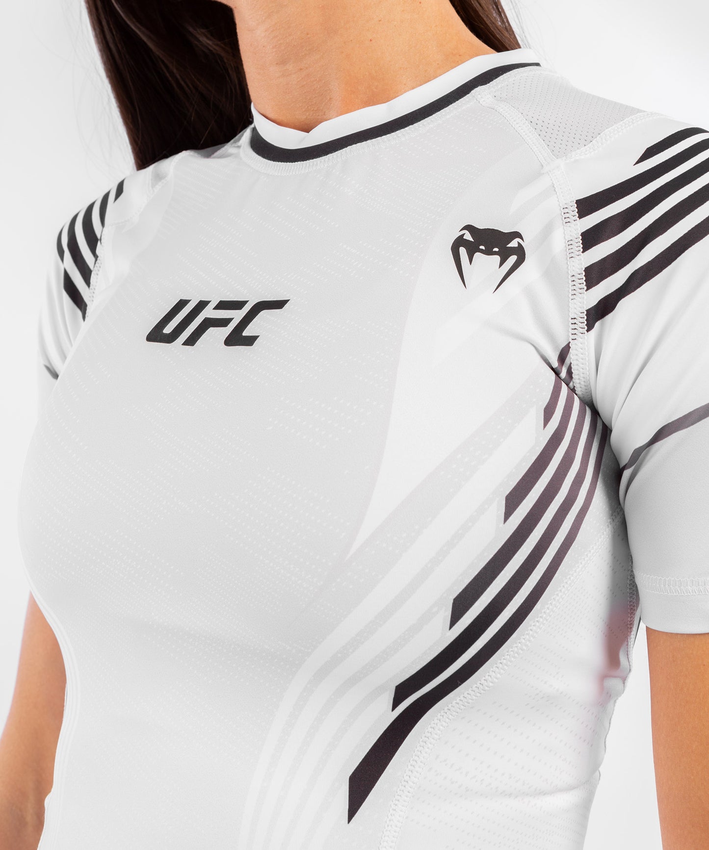 UFC Venum Authentic Fight Night Frauen Rashguard - Weiß