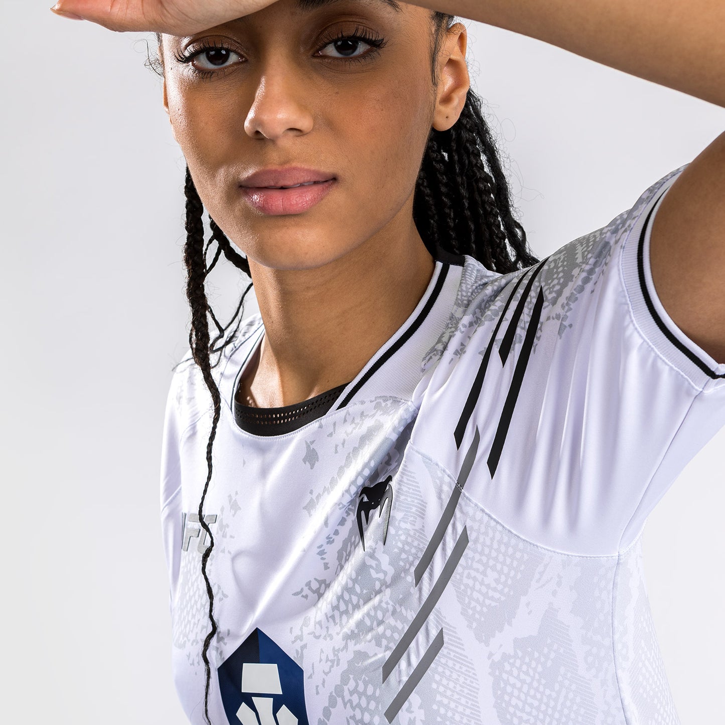 UFC Adrenaline by Venum Authentic Fight Night Walkout-Trikot für Frauen - Weiß