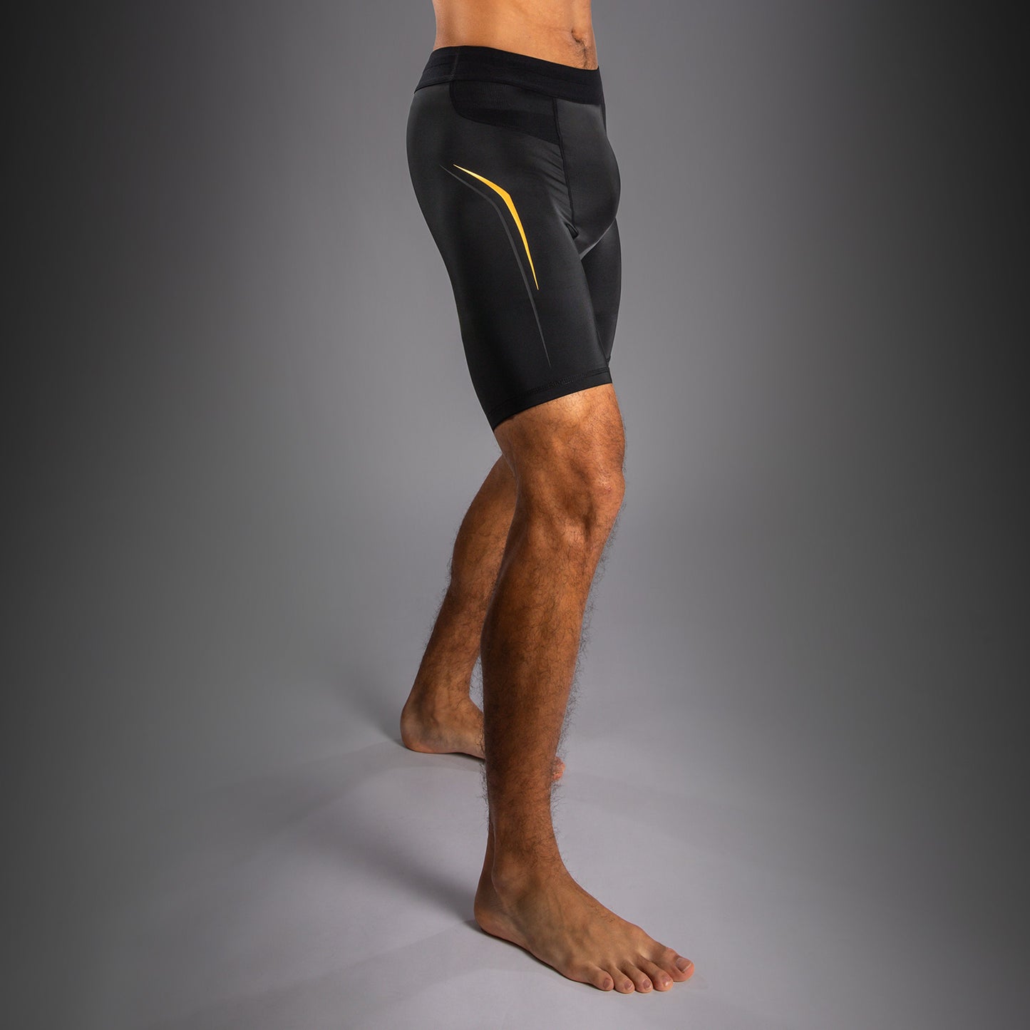 Venum G-Core Vale Tudo Kompressionsshort - Schwarz/Gold