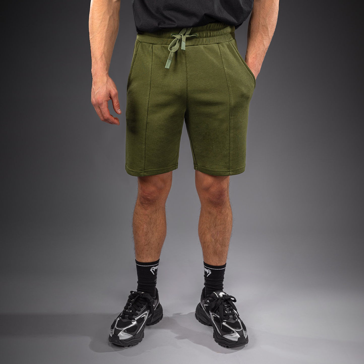 Venum Classic Fleece Shorts aus Baumwolle – Khaki