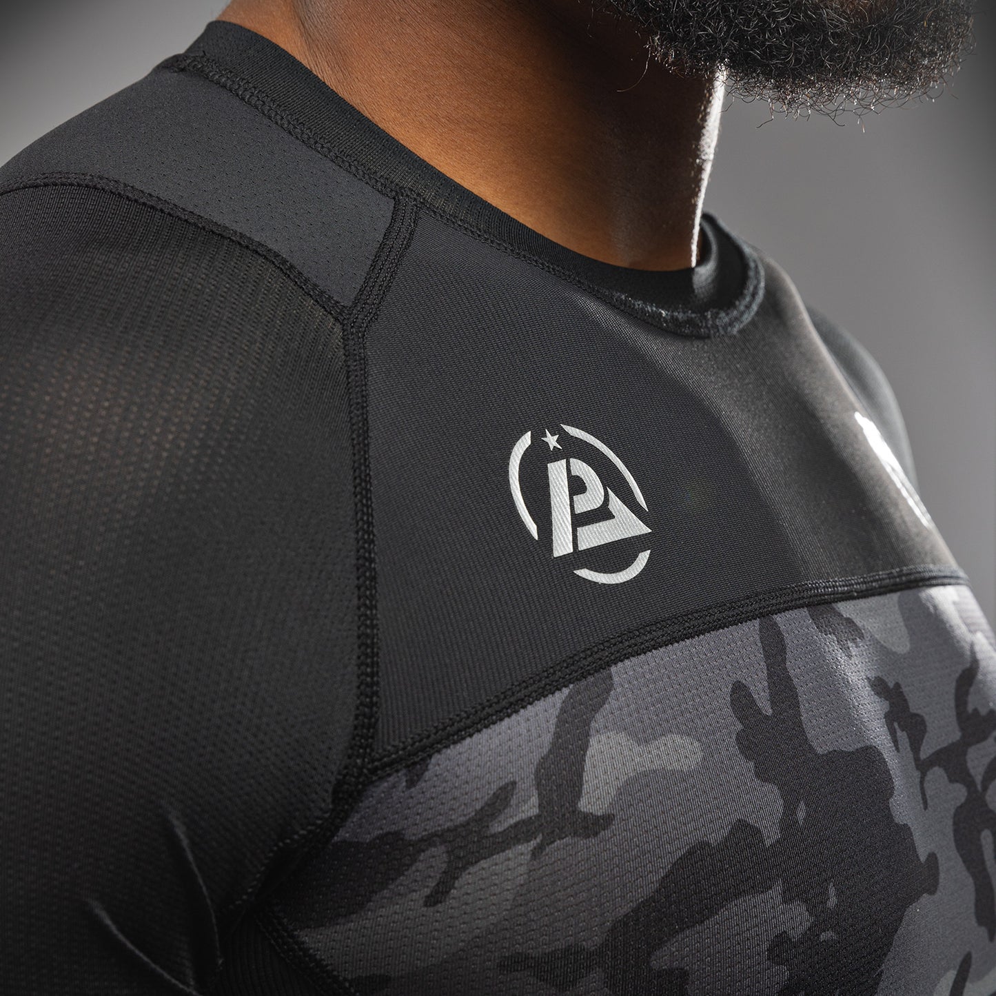 Venum x Polaris Kurzarm Rashguard - Schwarz/Grau