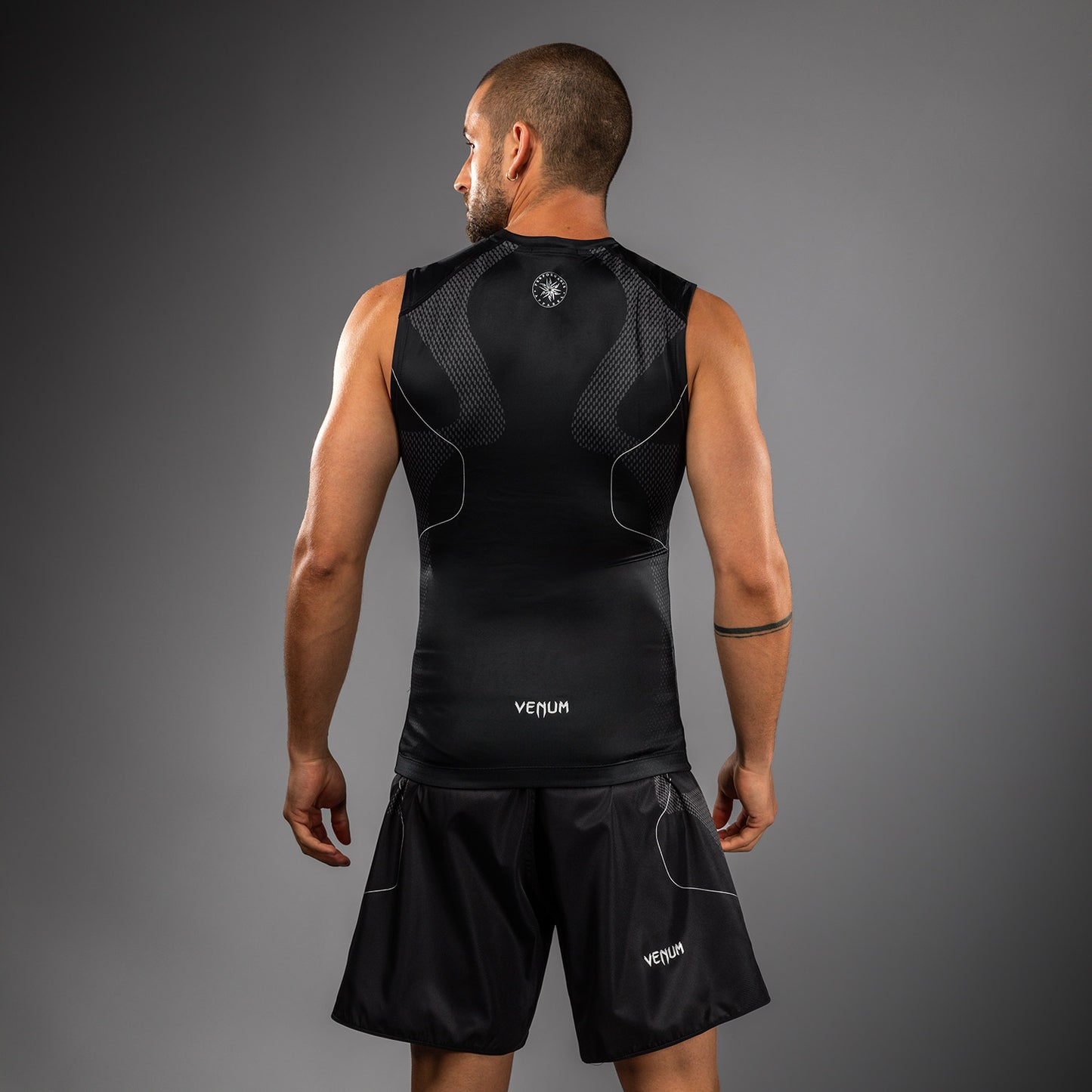 Venum Nexus Ärmelloses Rashguard – Schwarz/Silber