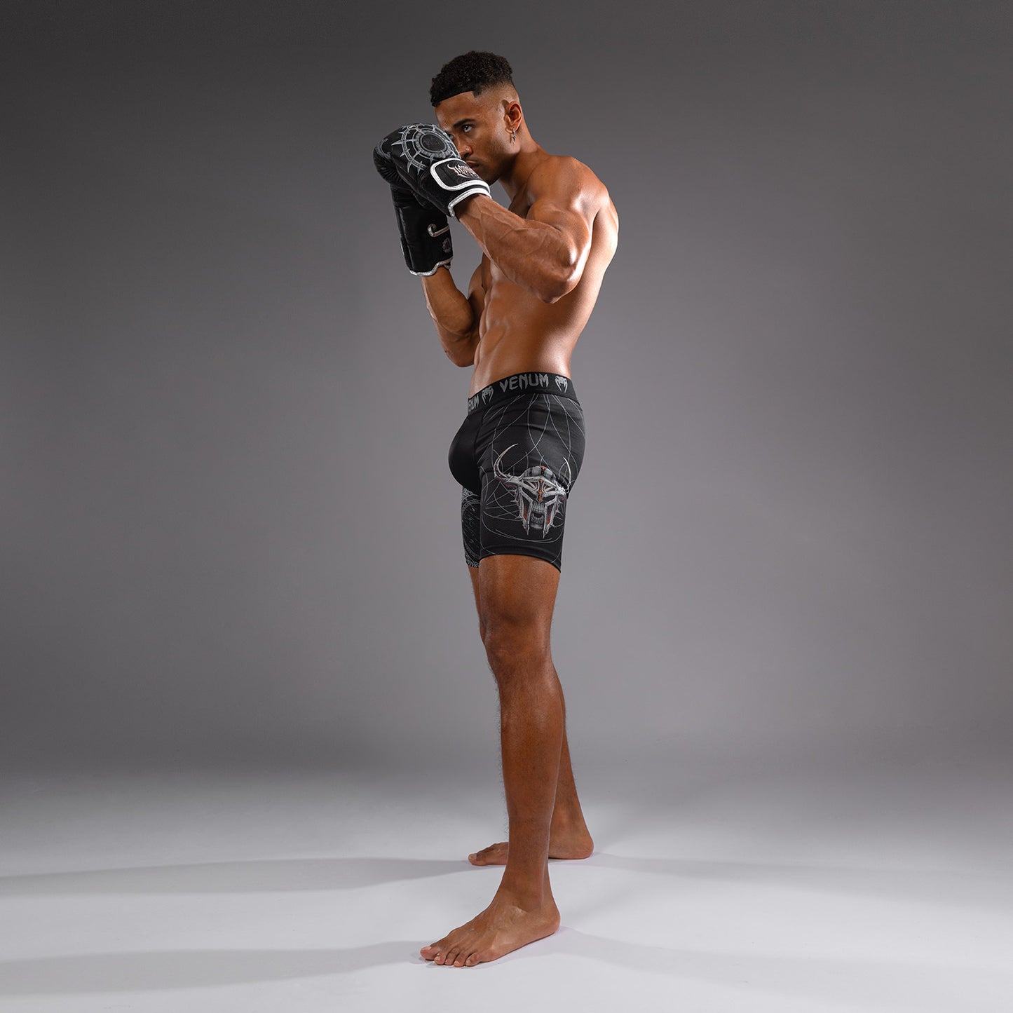 Venum Gladiator 5.0 Herren Vale Tudo Shorts - Schwarz/Silber
