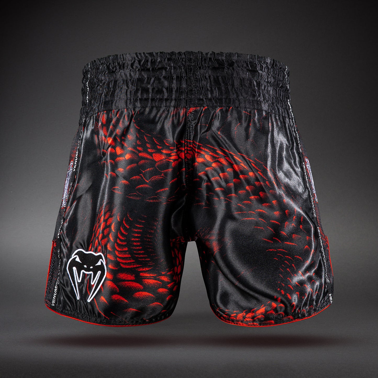 Venum Matupa Muay-Thai-Shorts - Schwarz/Rot/Silber