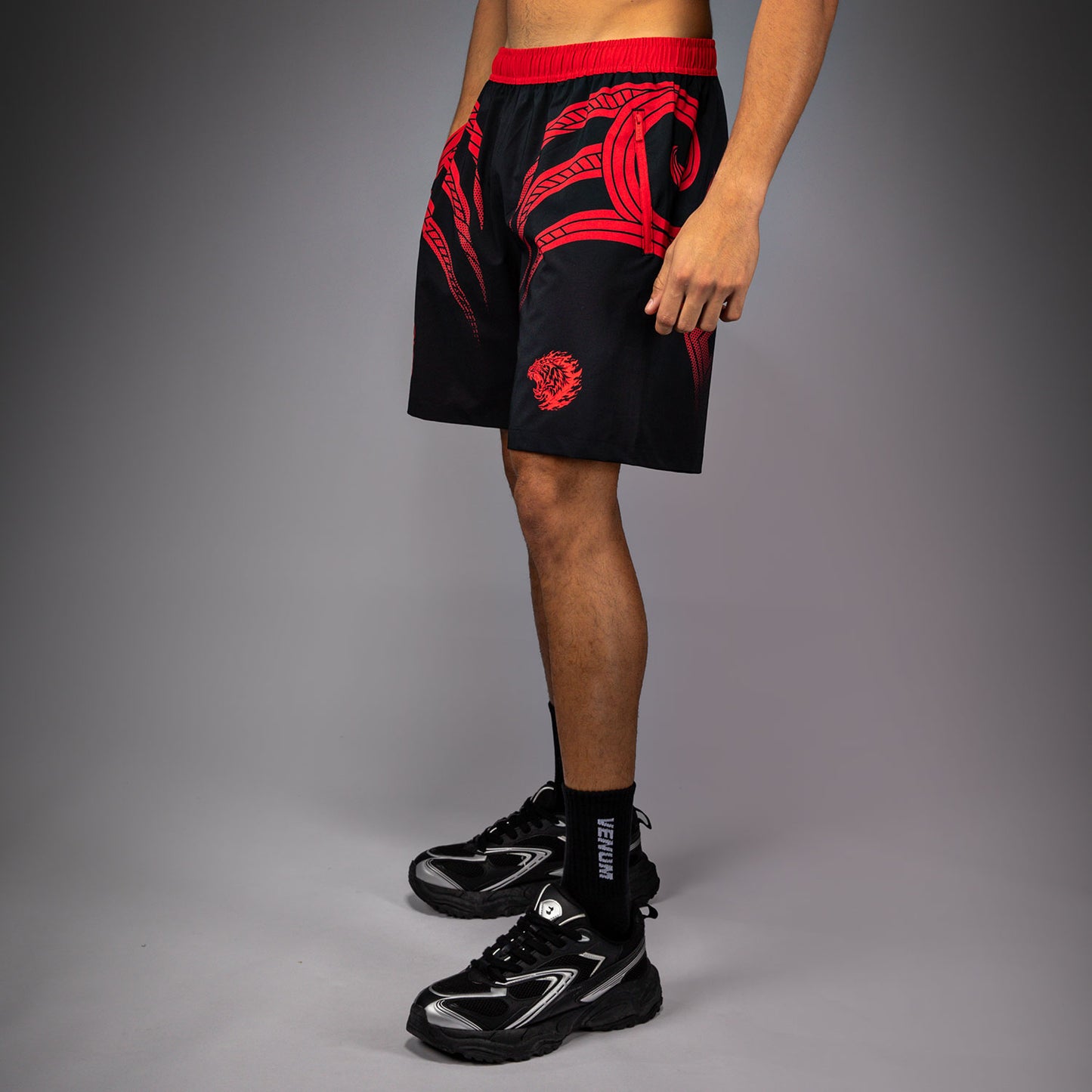 Venum x Mike Tyson Tiger Trainingsshorts - Tiefschwarz/Intensivrot