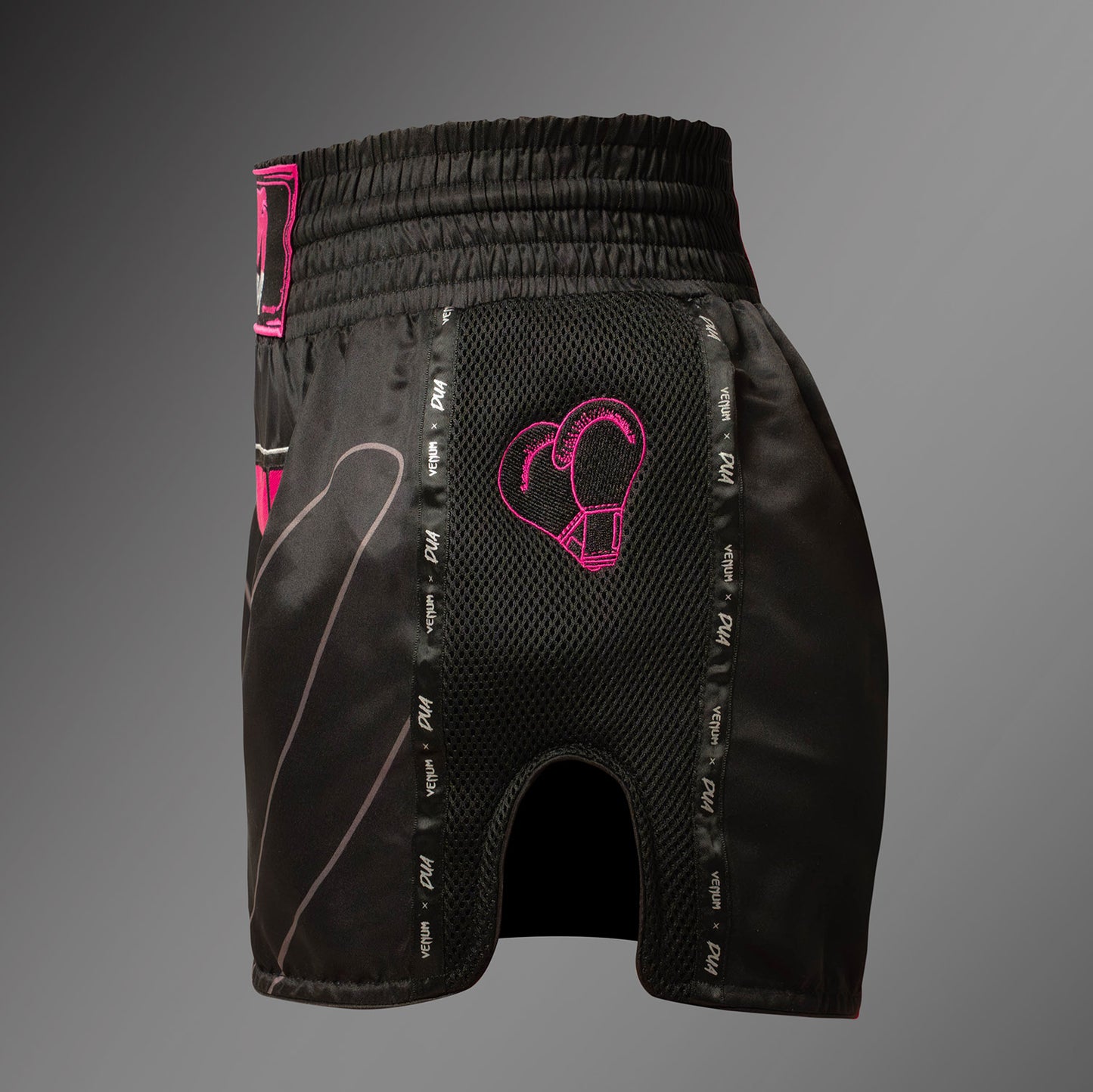 Venum x Dua Muay Thai Shorts - Schwarz/Fuchsia Rosa