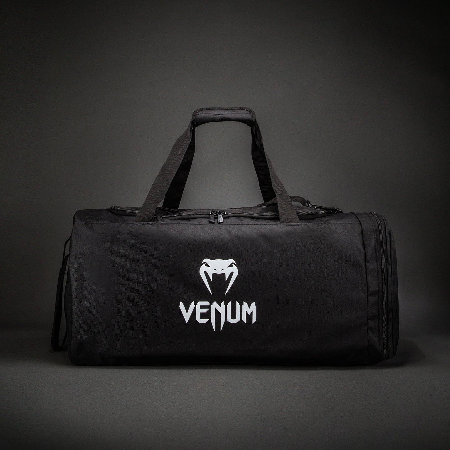Venum Essential Sporttasche (61L) – Schwarz