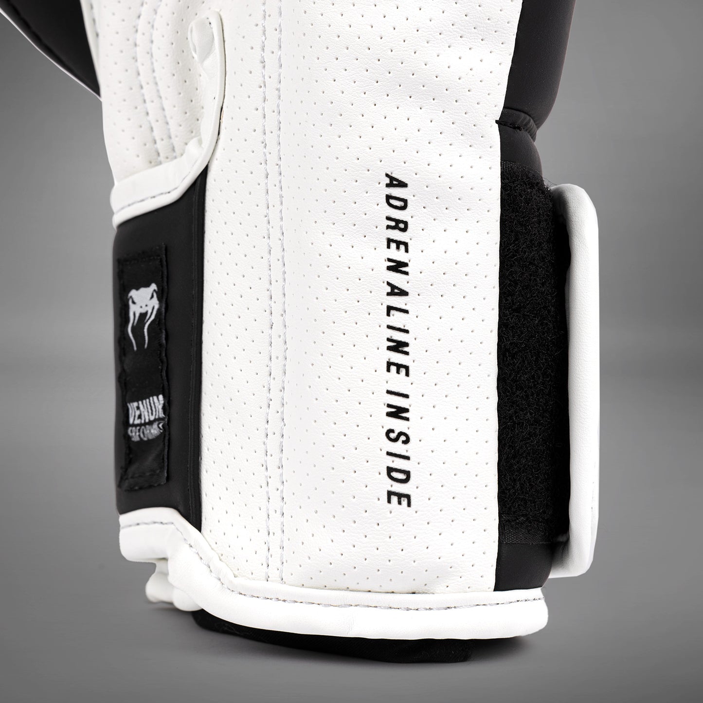 Venum Adrenaline Boxhandschuhe - Red