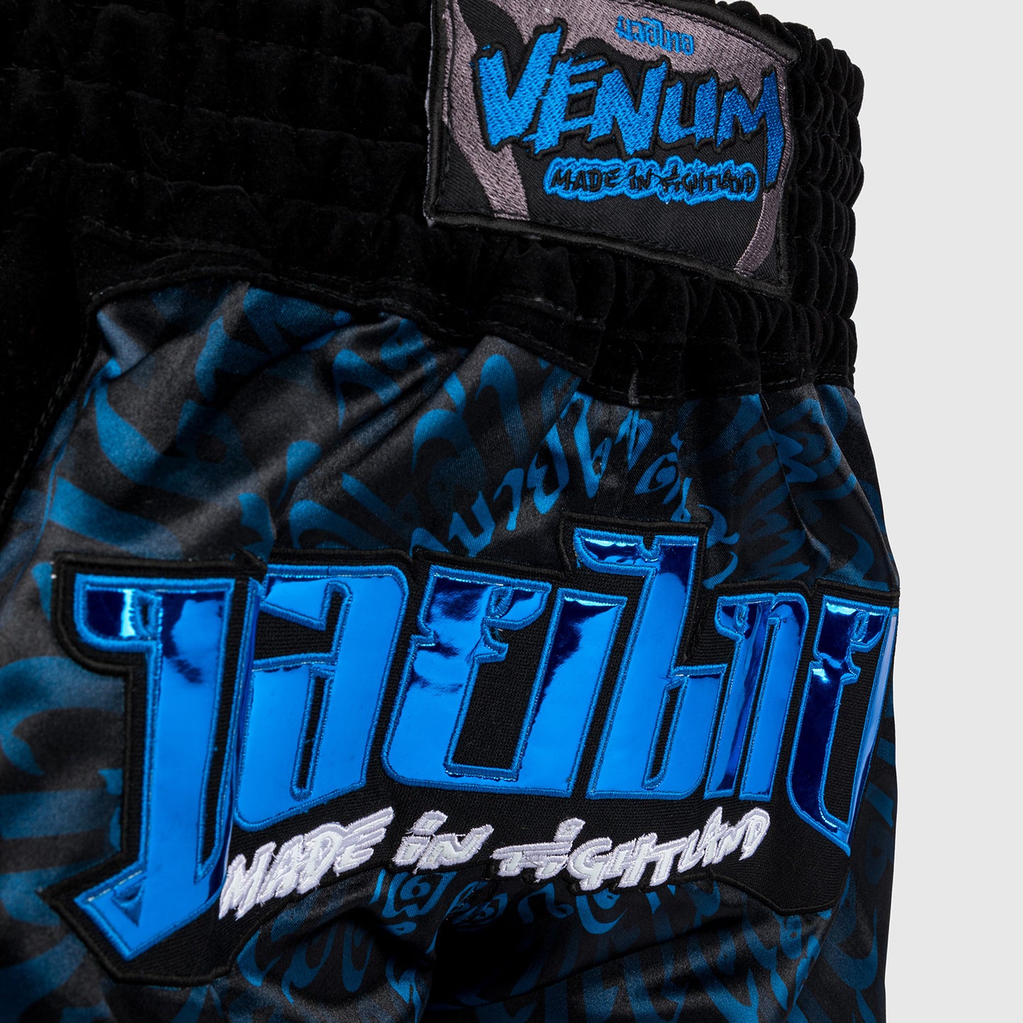 Venum Attack Muay Thai Shorts - Schwarz/Blau