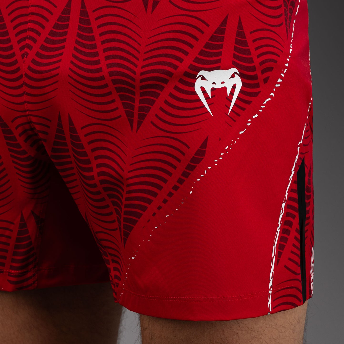 UFC Zenith by Venum Authentic Fight Night Kurze Passform Fight Short Herren Personalisiert - Rot