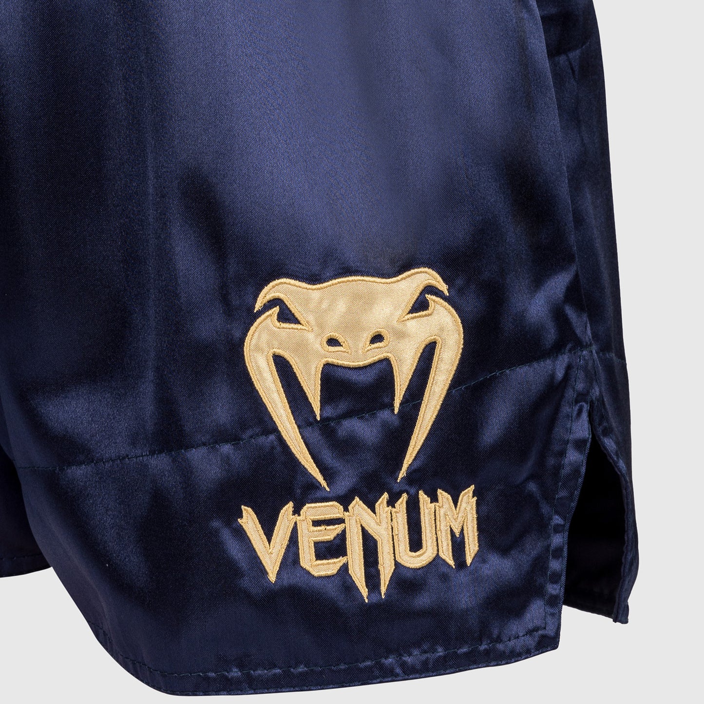 Venum Classic Muay Thai Shorts - Marineblau/Gold