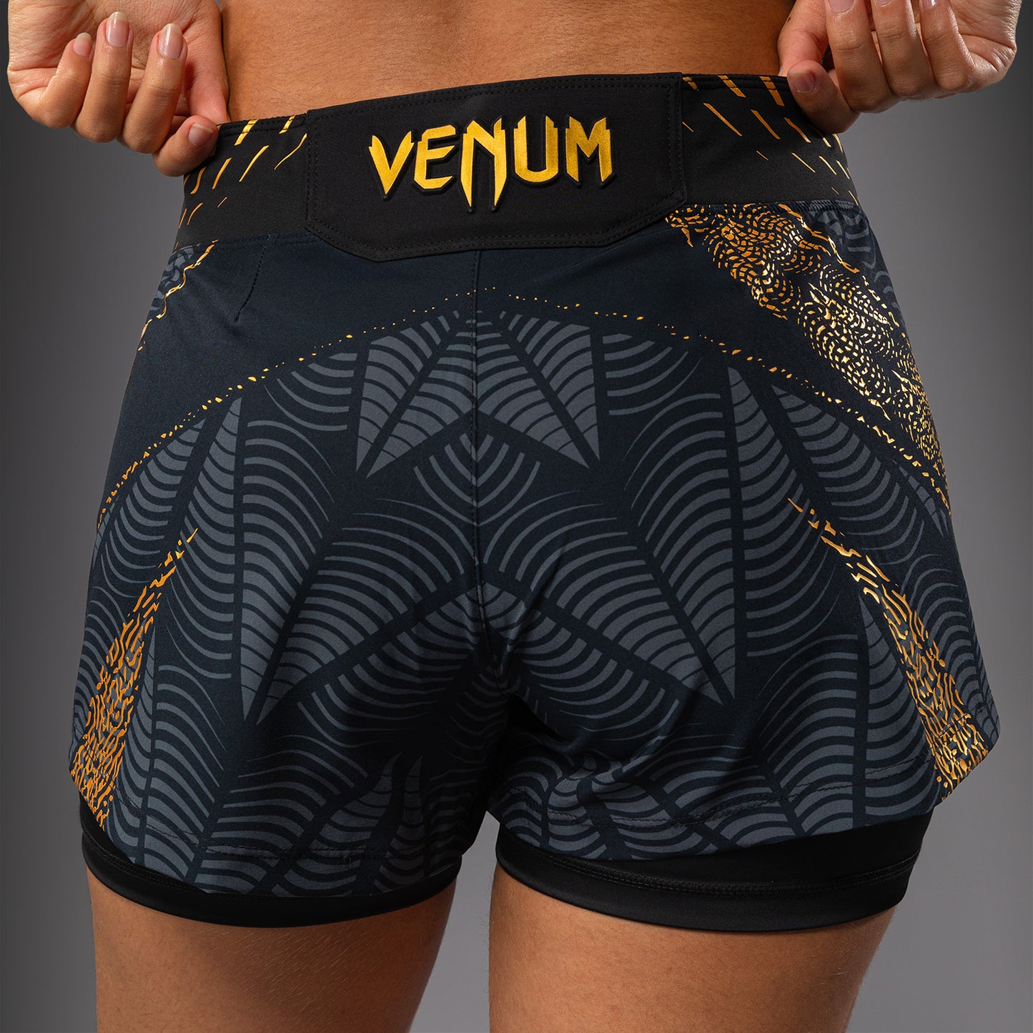 UFC Zenith by Venum Authentic Fight Night Kurze Passform Fight Short Damen Personalisiert - Champion