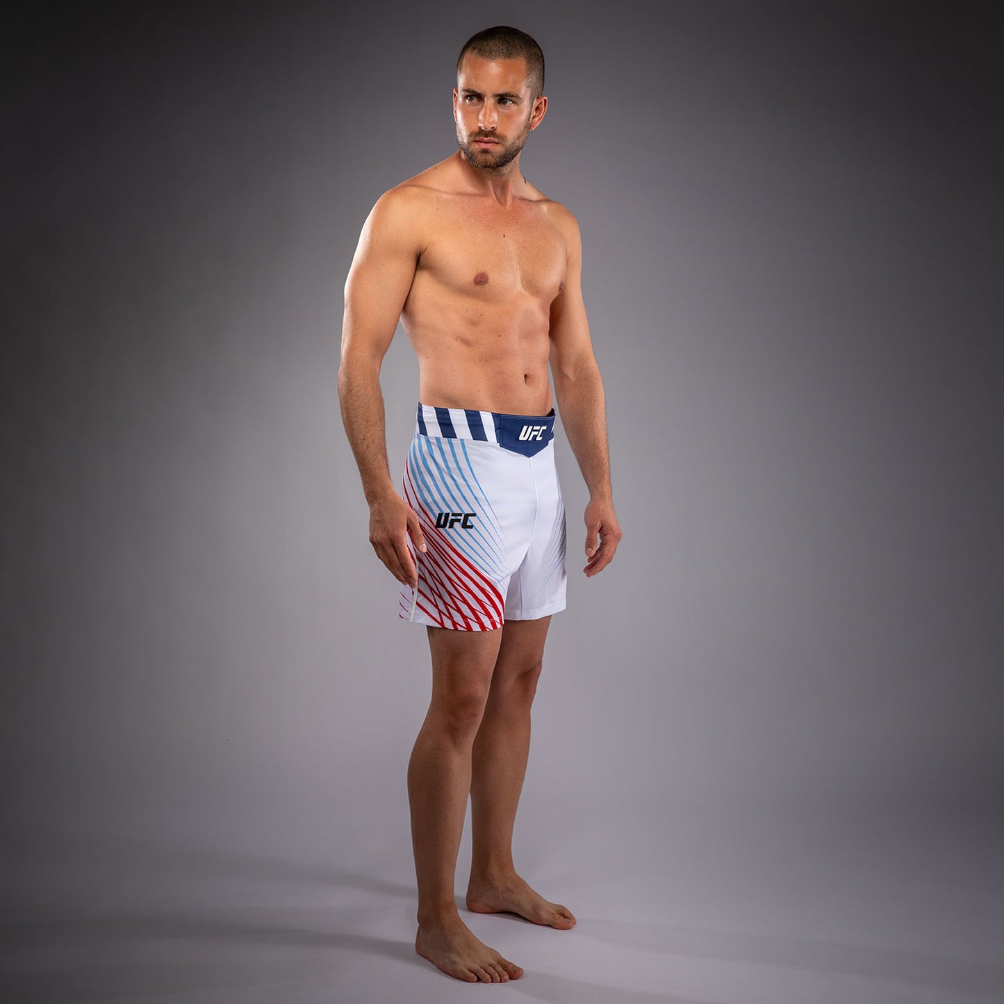 Official UFC Freedom 250 by Venum Personalisiert Authentic Fight Night Fight Shorts im Short Fit für Herren - Weiß